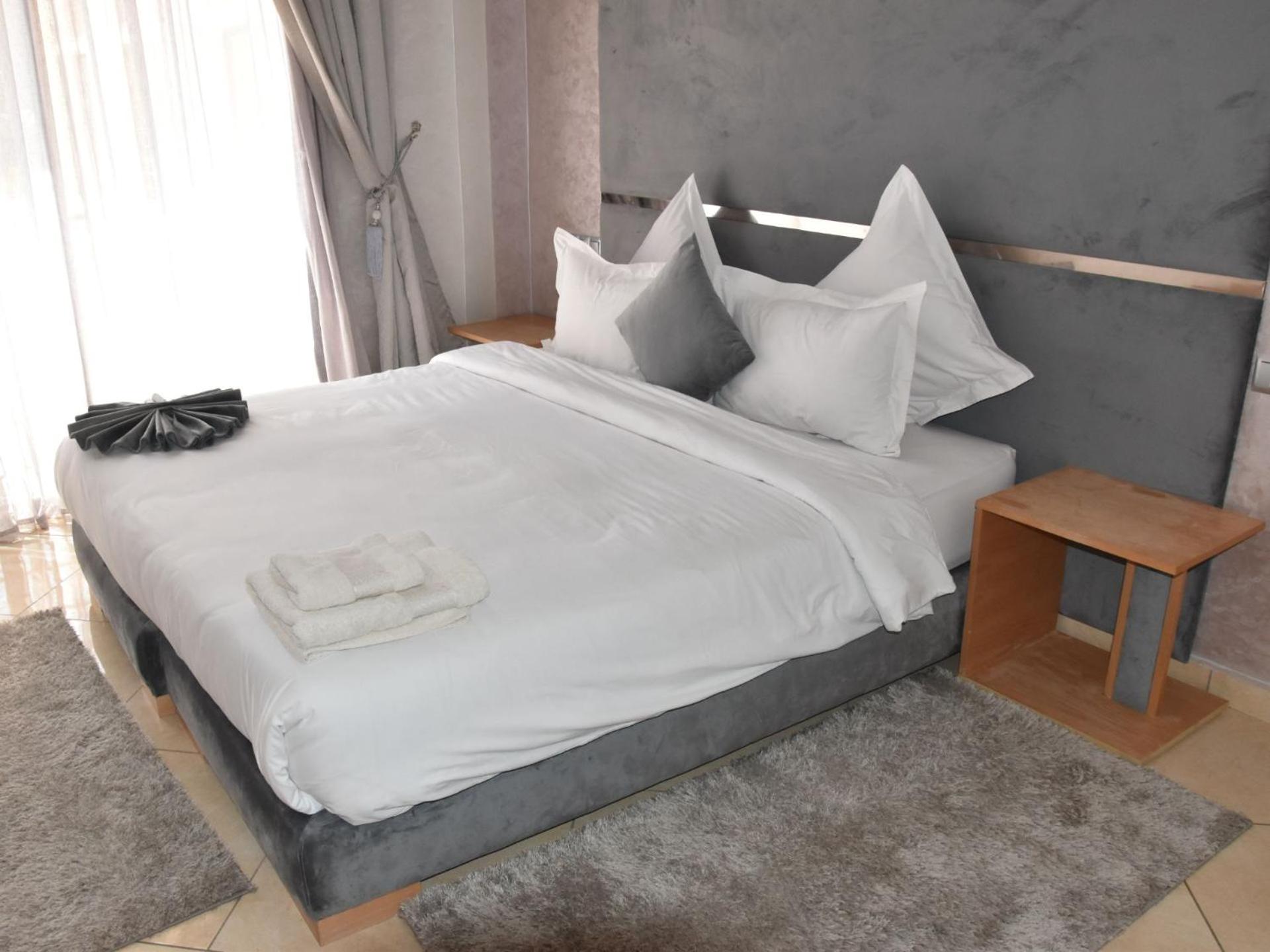 Double Room with Pool View photo 1