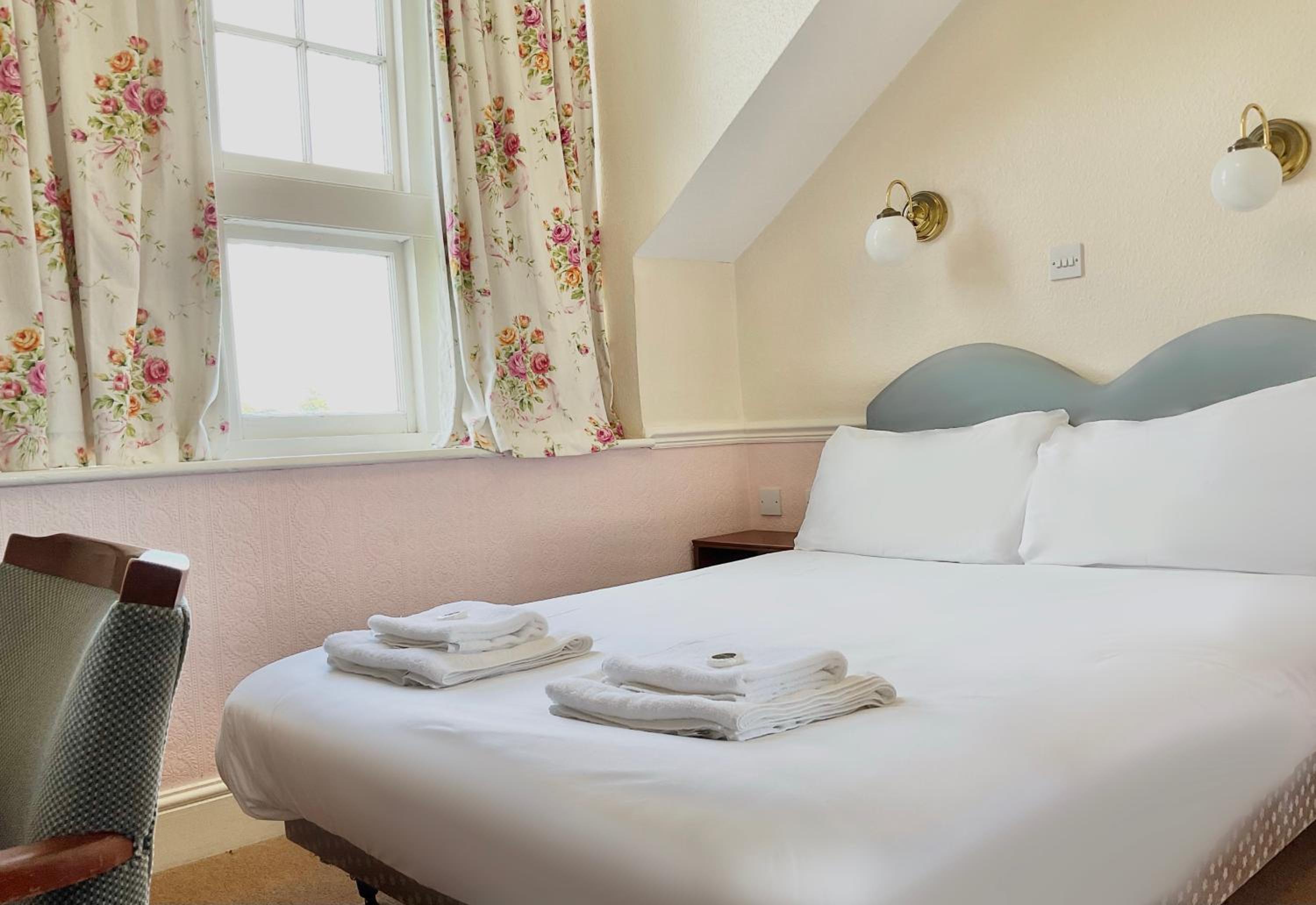 Double Room - Photo 2