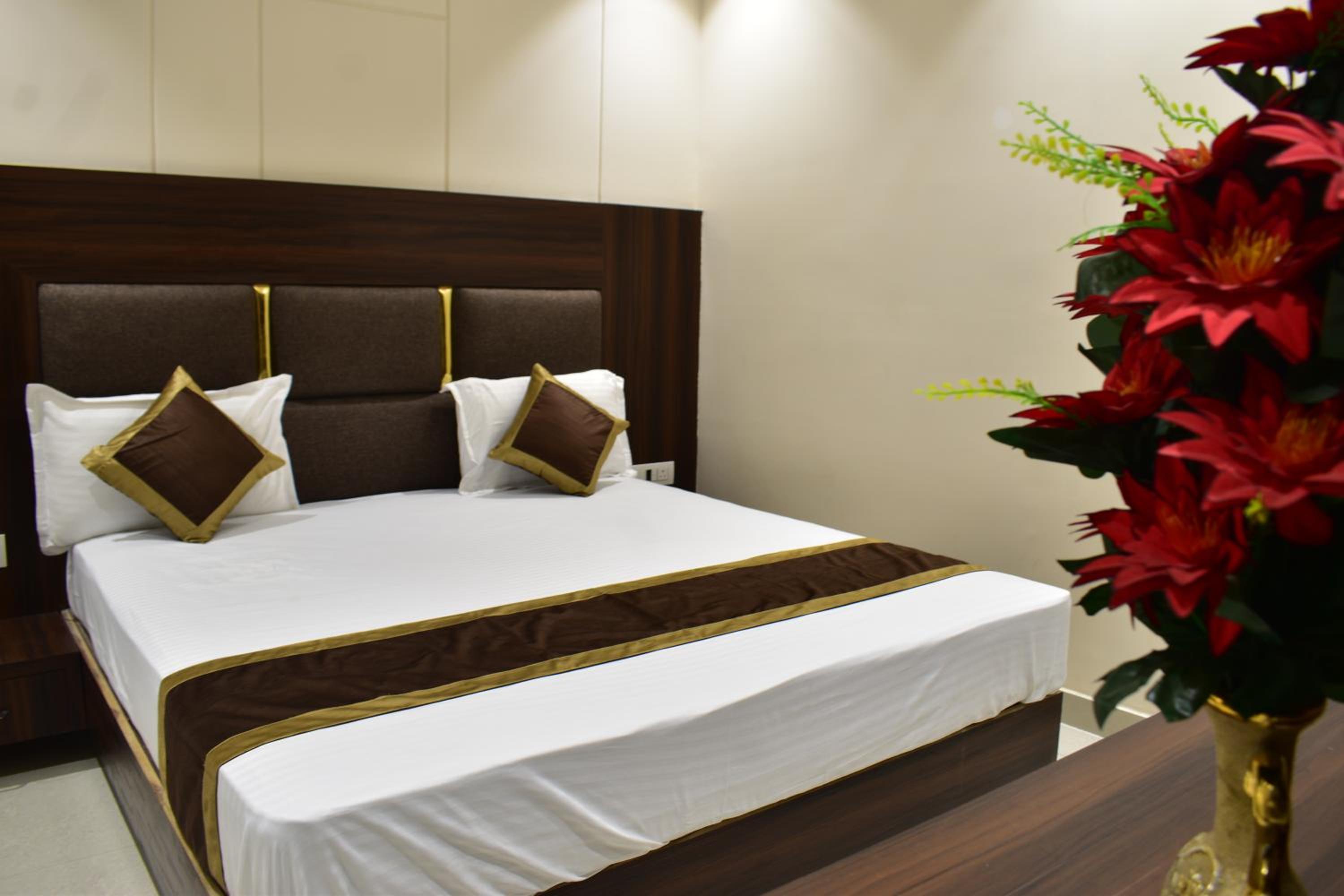 Double Room - Photo 3