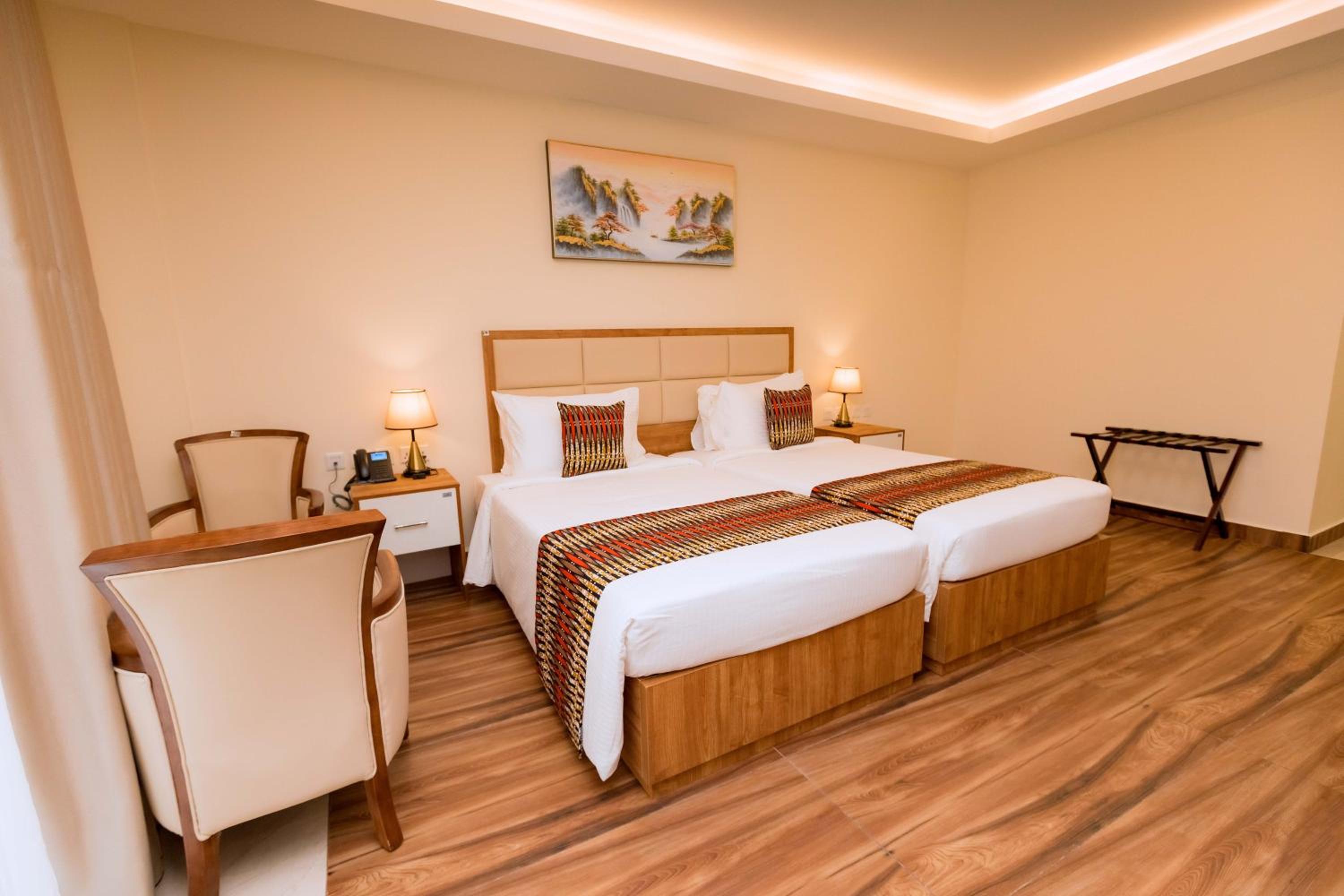 Superior Twin Room photo 2