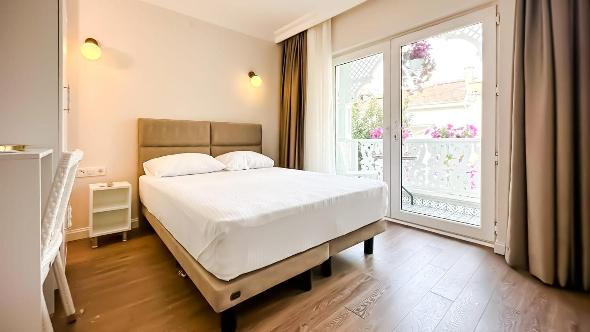 Double Room With Balcony photo 1
