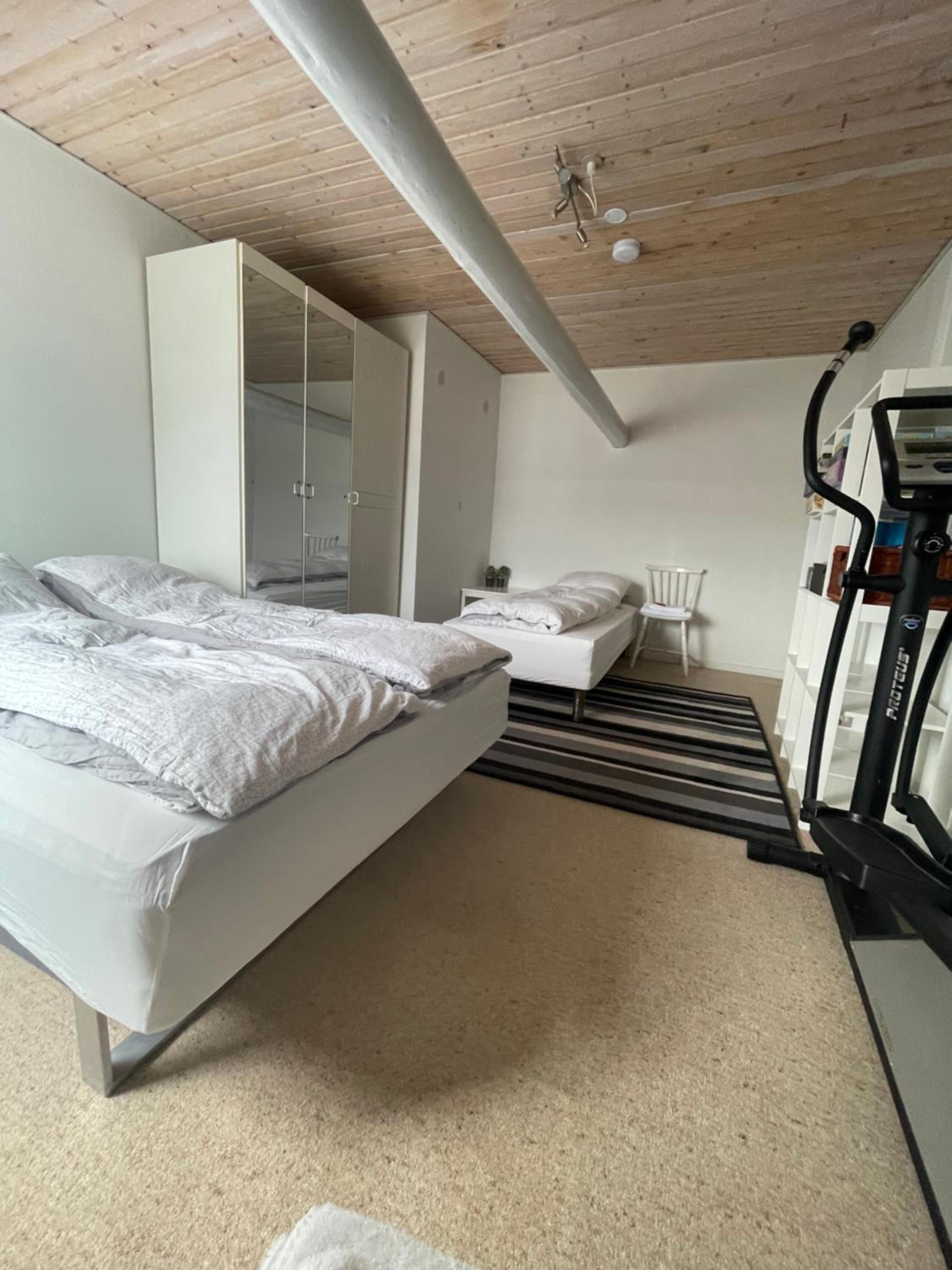 Triple Room with Shared Bathroom photo 2