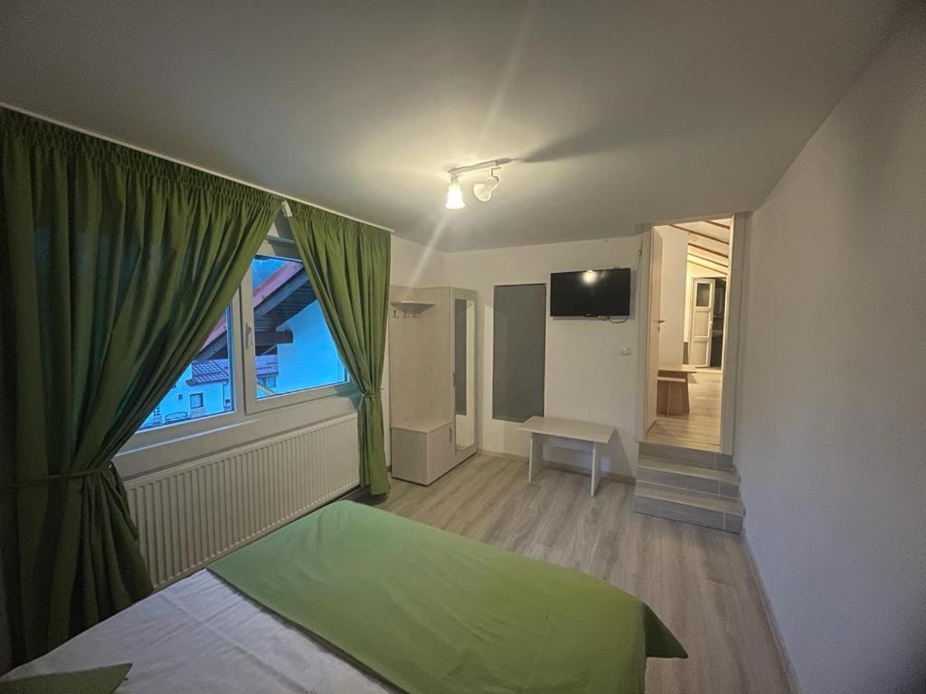 Standard Double Suite photo 3