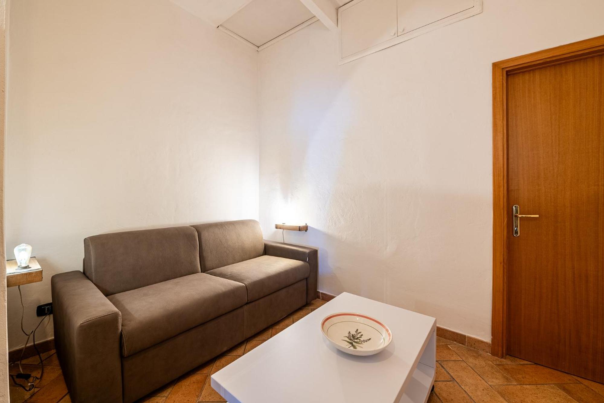 Three-Bedroom Apartment photo 2