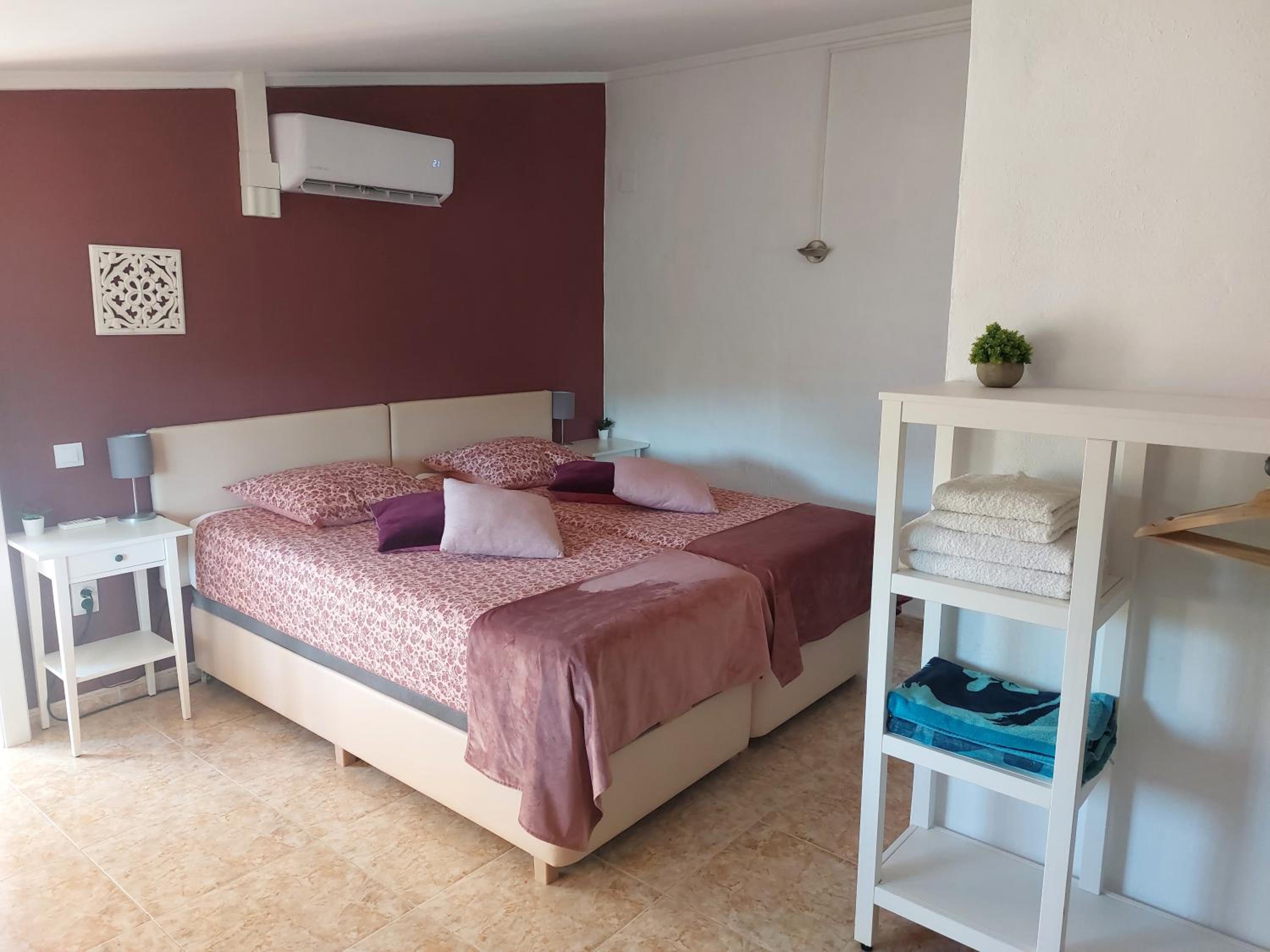 Deluxe Room - Photo 1