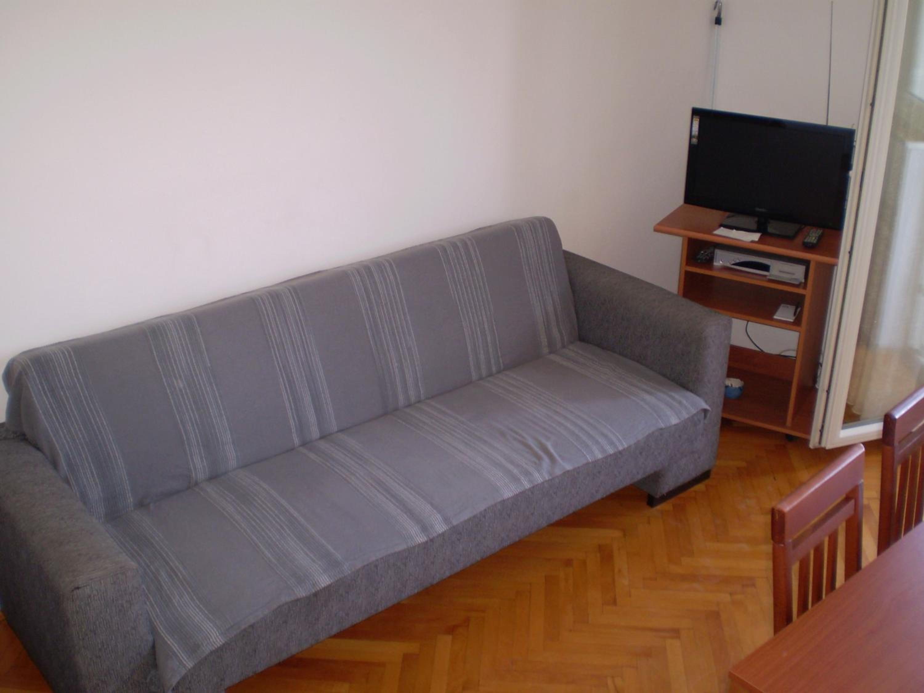 Two-Bedroom Apartment - Photo 30
