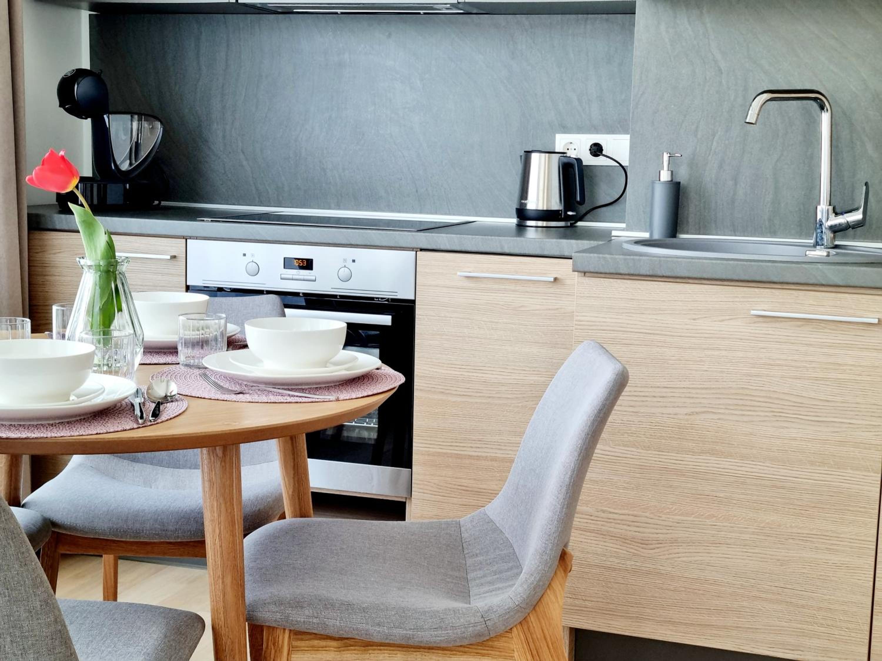 One-Bedroom Apartment - Photo 8