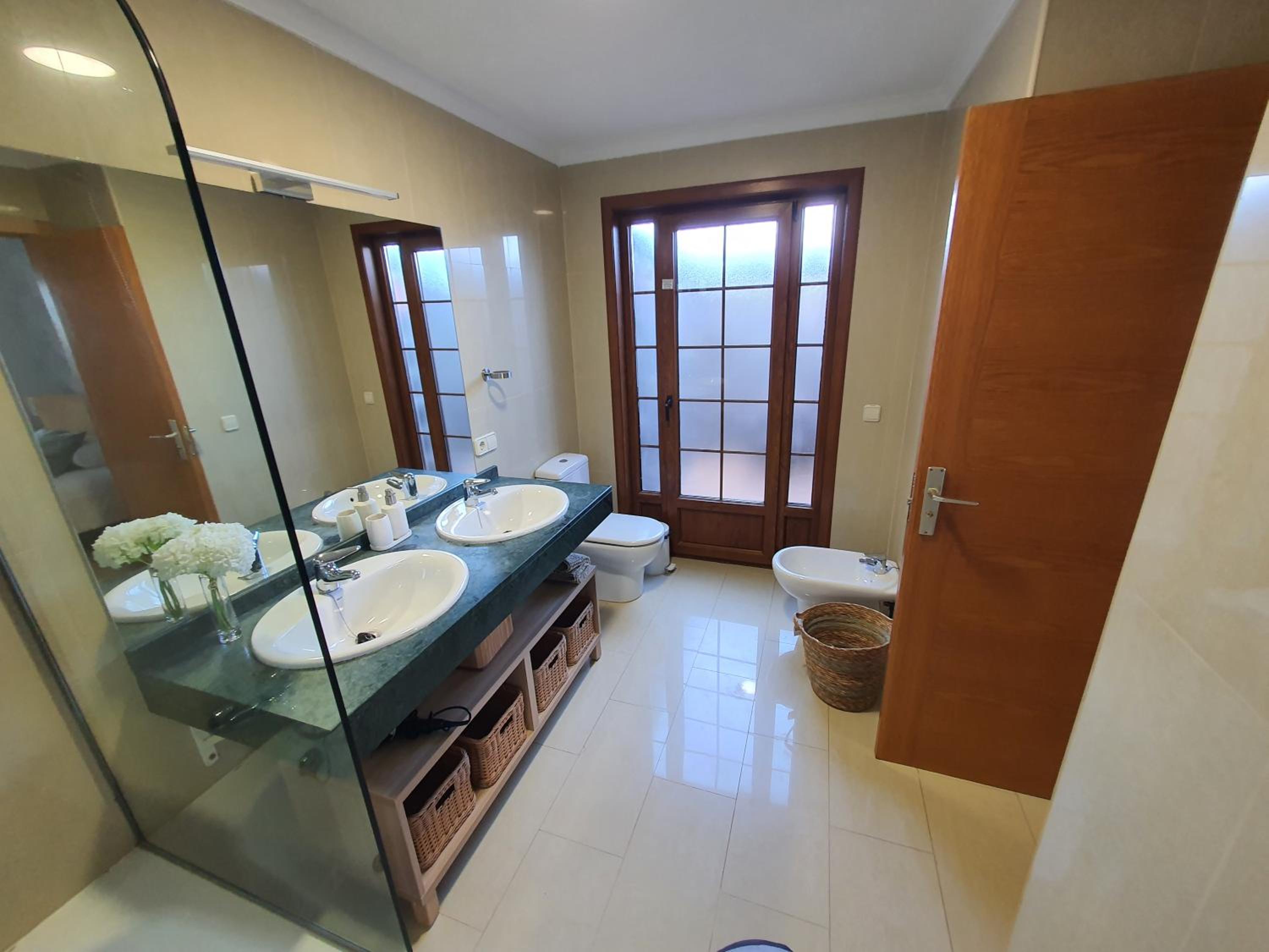 Villa photo 2