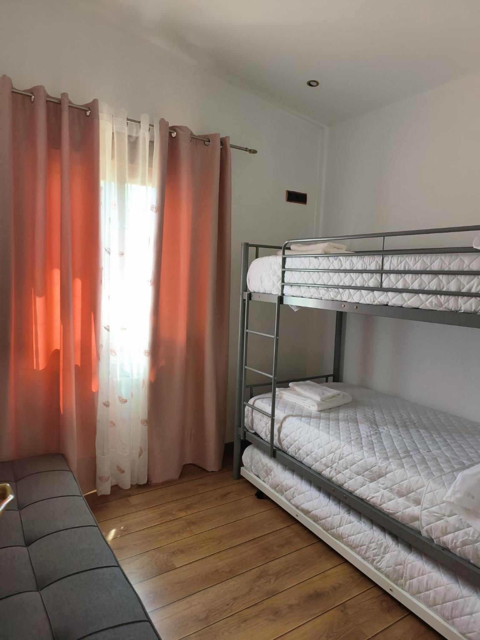 Casa de Seis Habitaciones