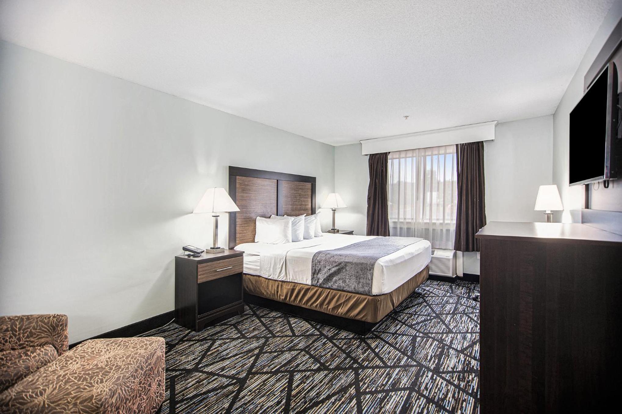 Queen Room - Disability Access/Non-Smoking - Photo 6