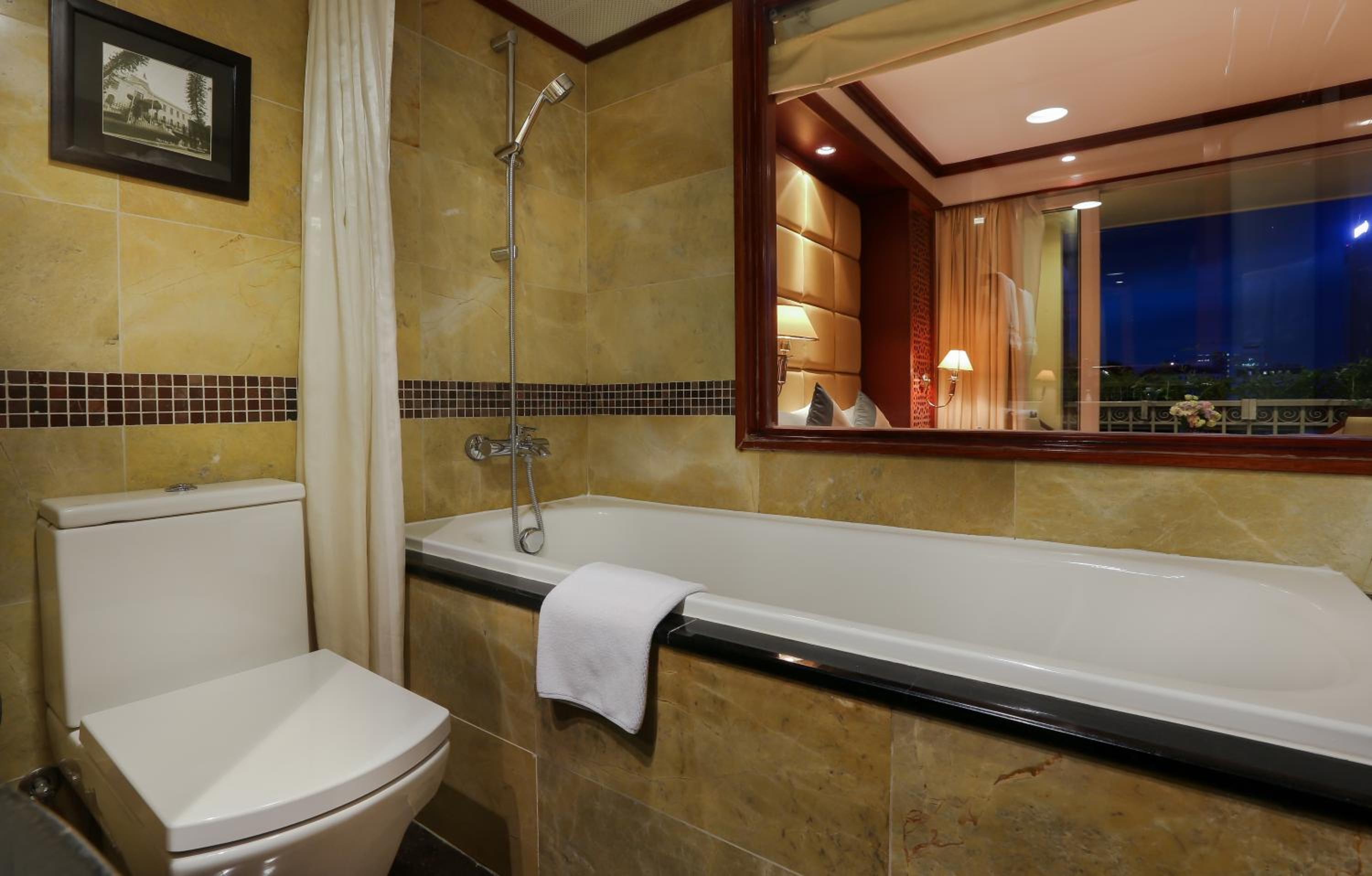 Standard Suite