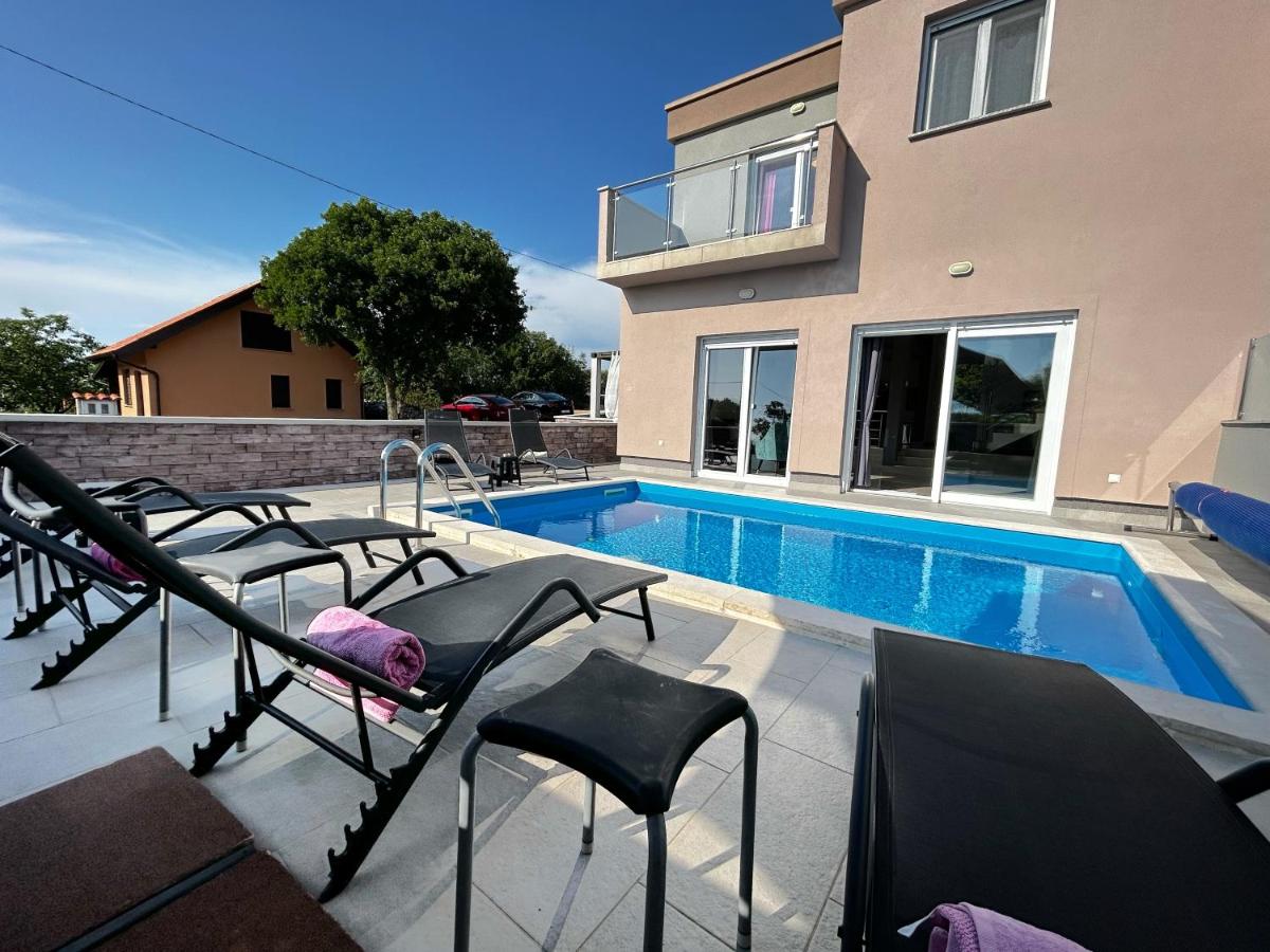 Villa with Private Pool photo 2