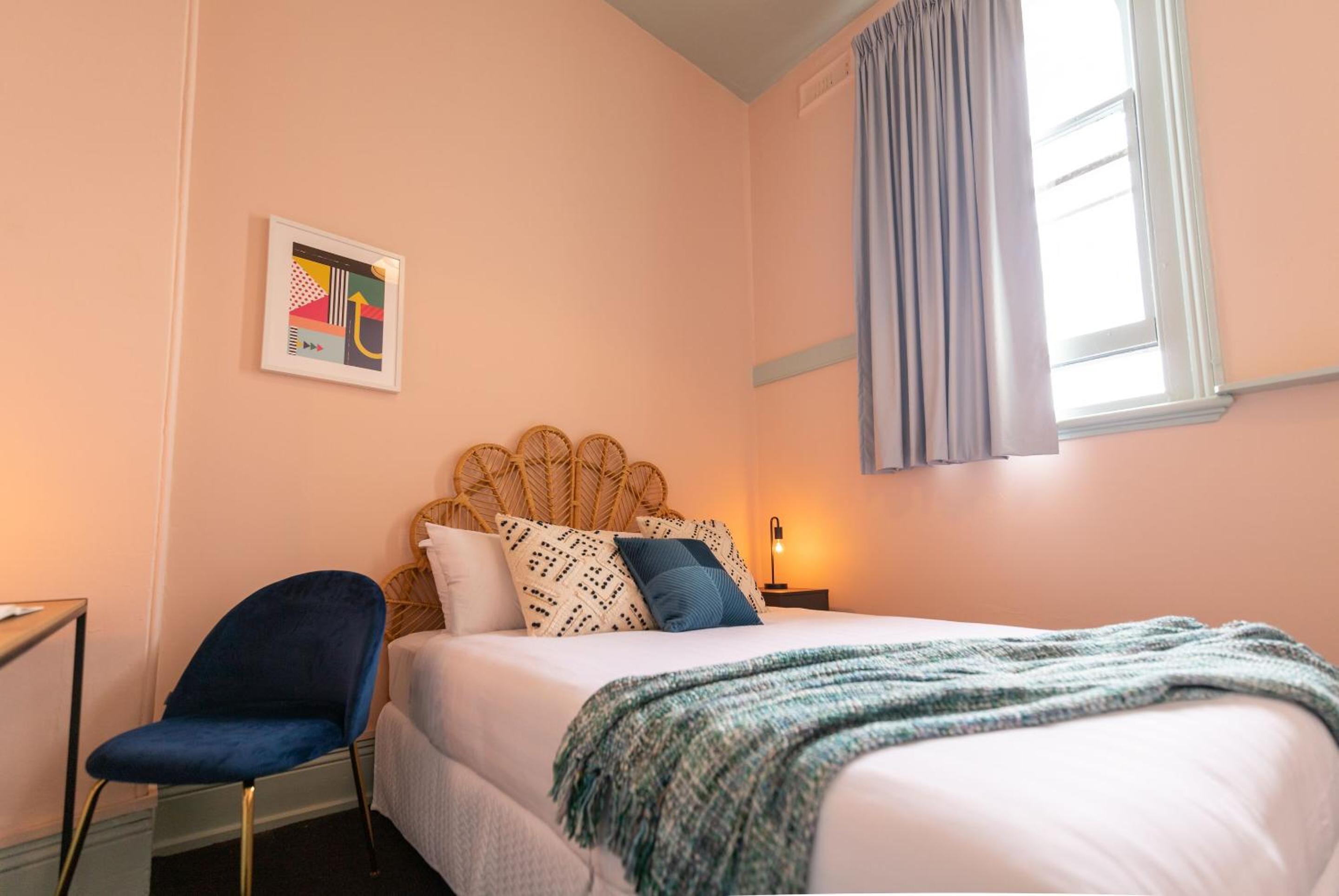 Double Room with Shared Bathroom - Non Smoking photo 1