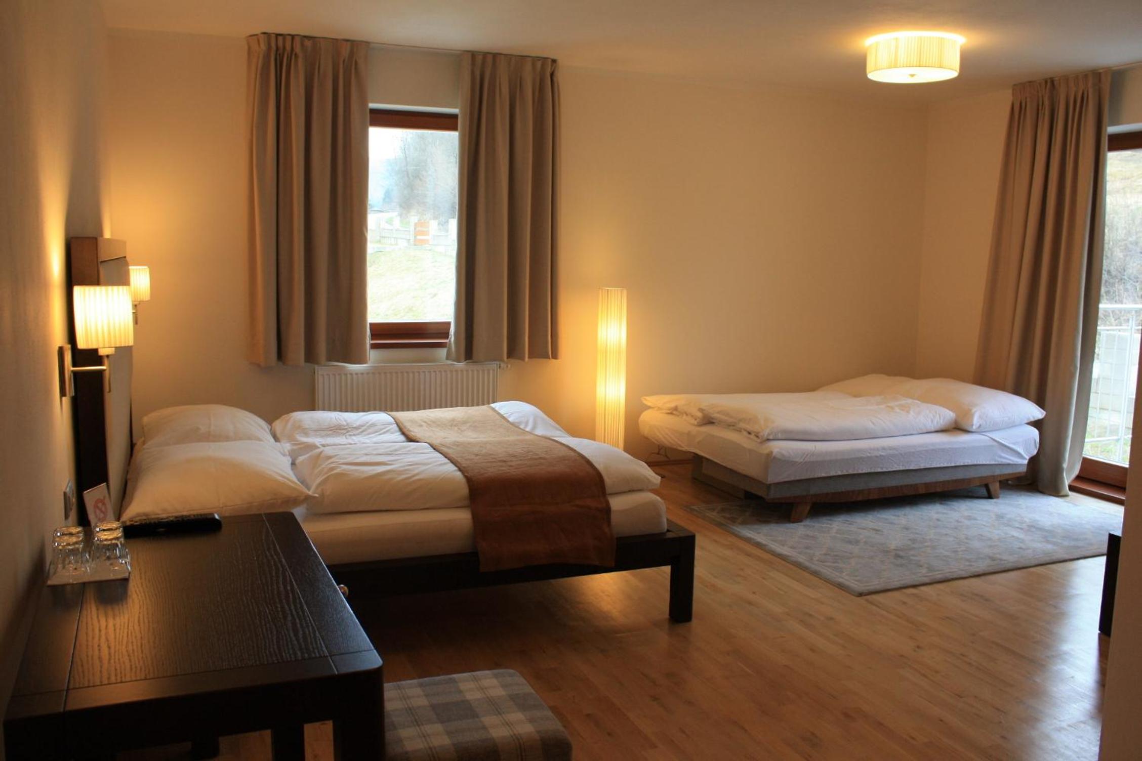Junior Suite with Balcony - Photo 5