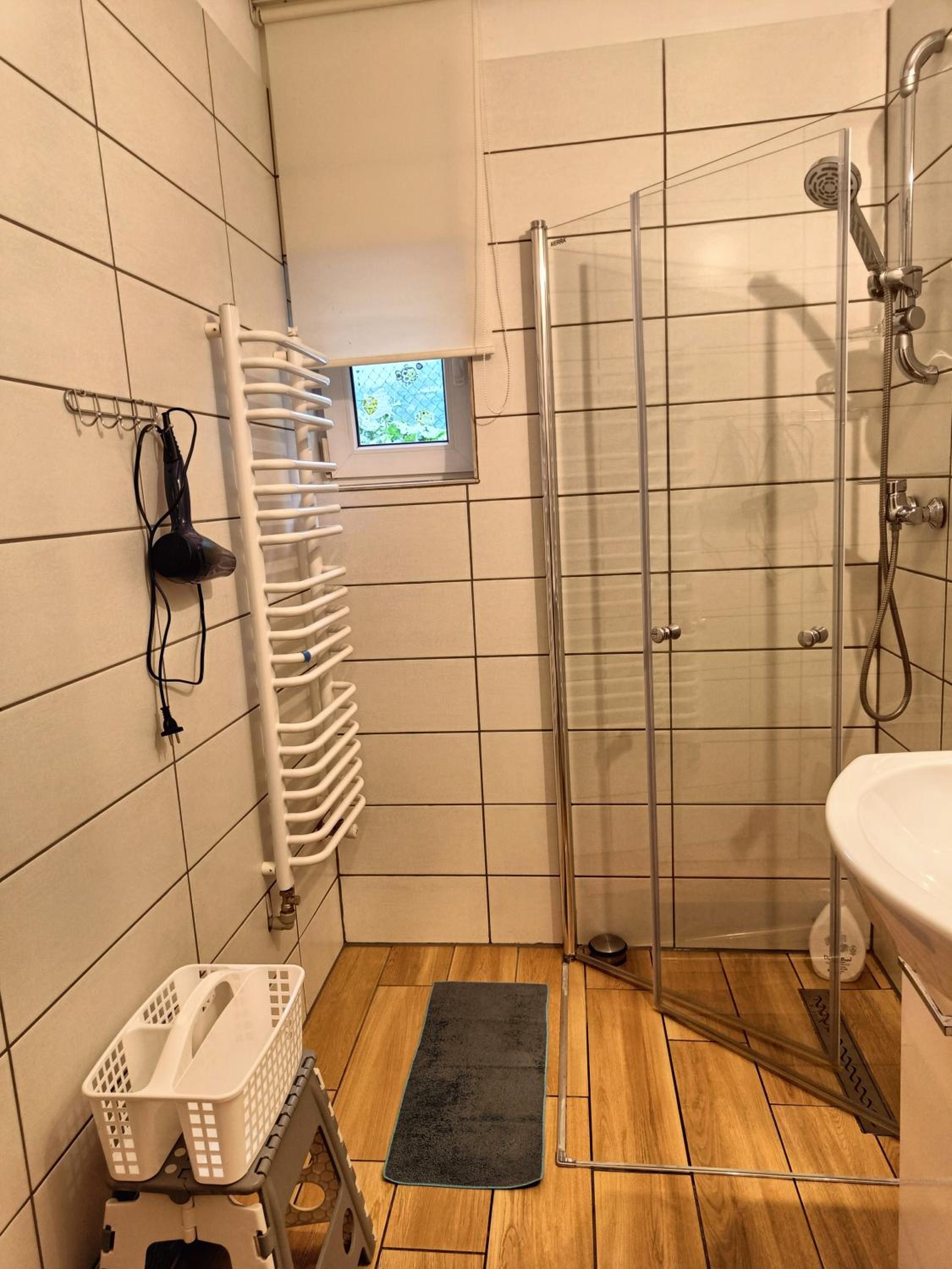 Studio Apartment - Photo 2