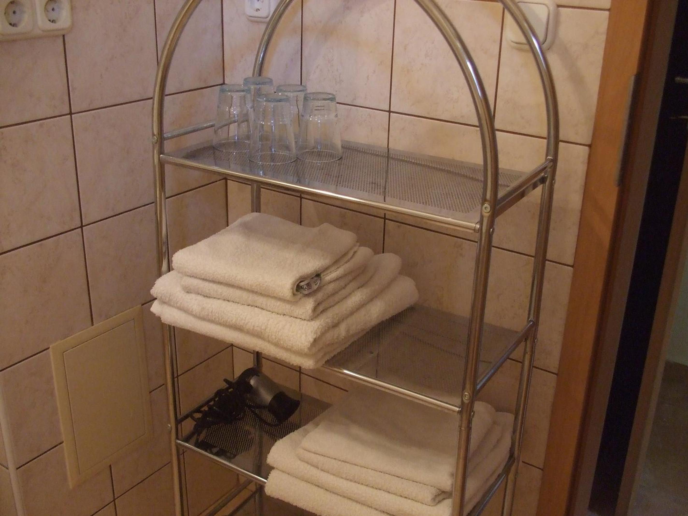 One-Bedroom Apartment (2 Adults) - Photo 19