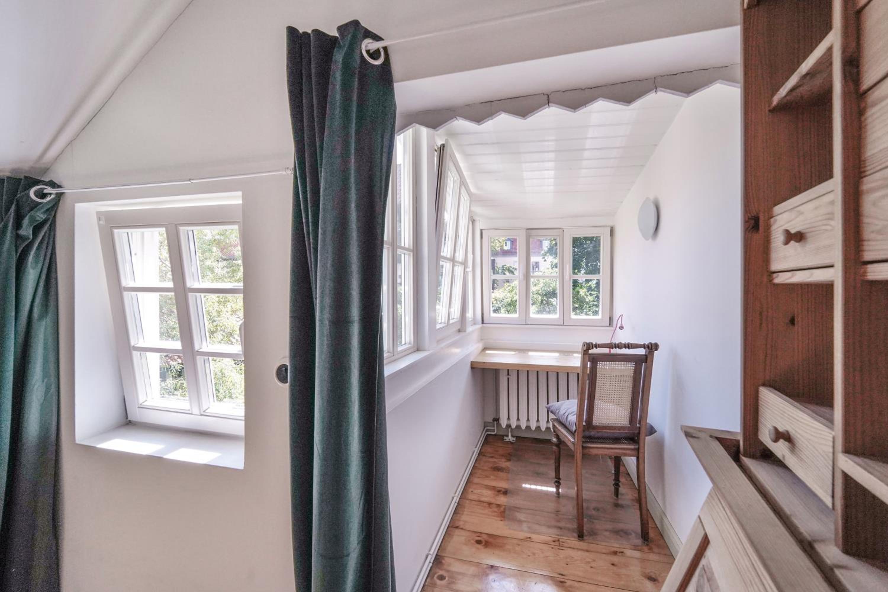 Three-Bedroom House photo 1