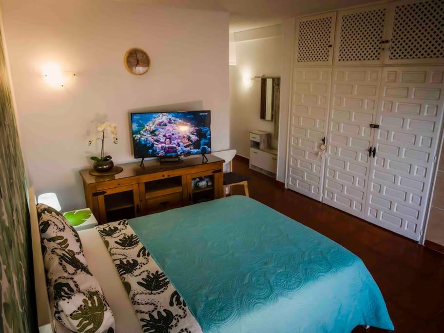 Two-Bedroom Apartment photo 3