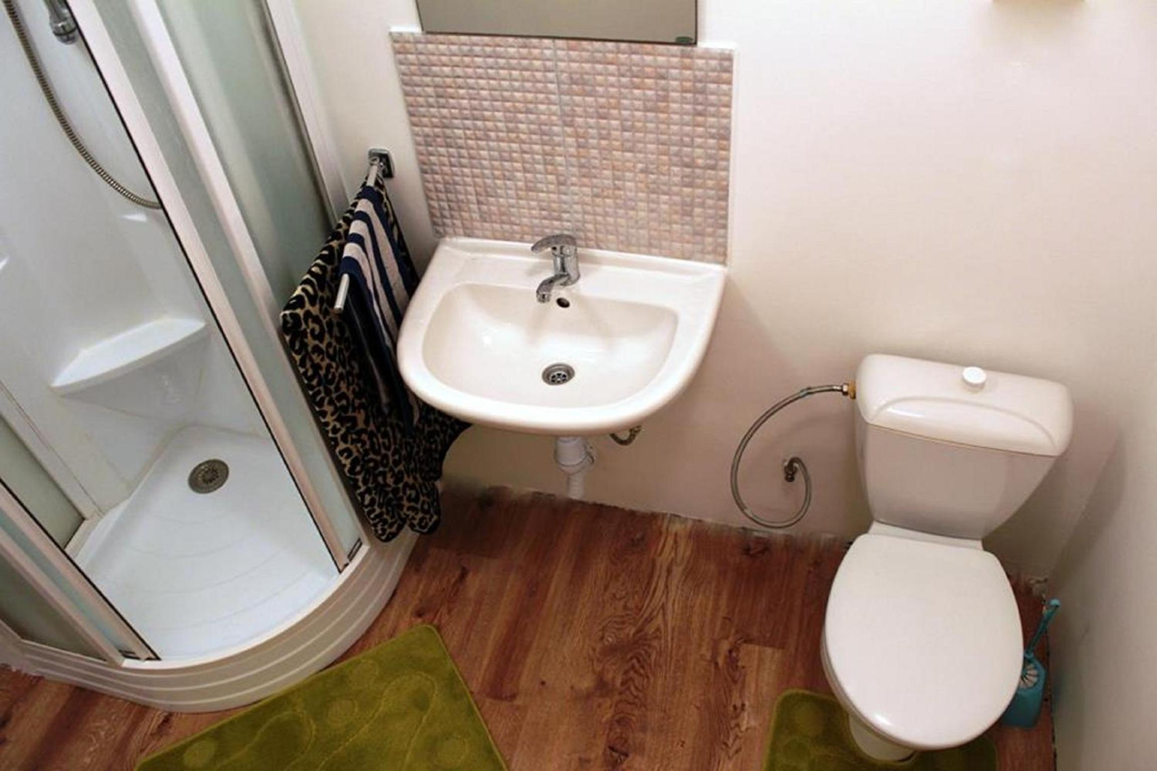Family Room with Bathroom - Photo 9