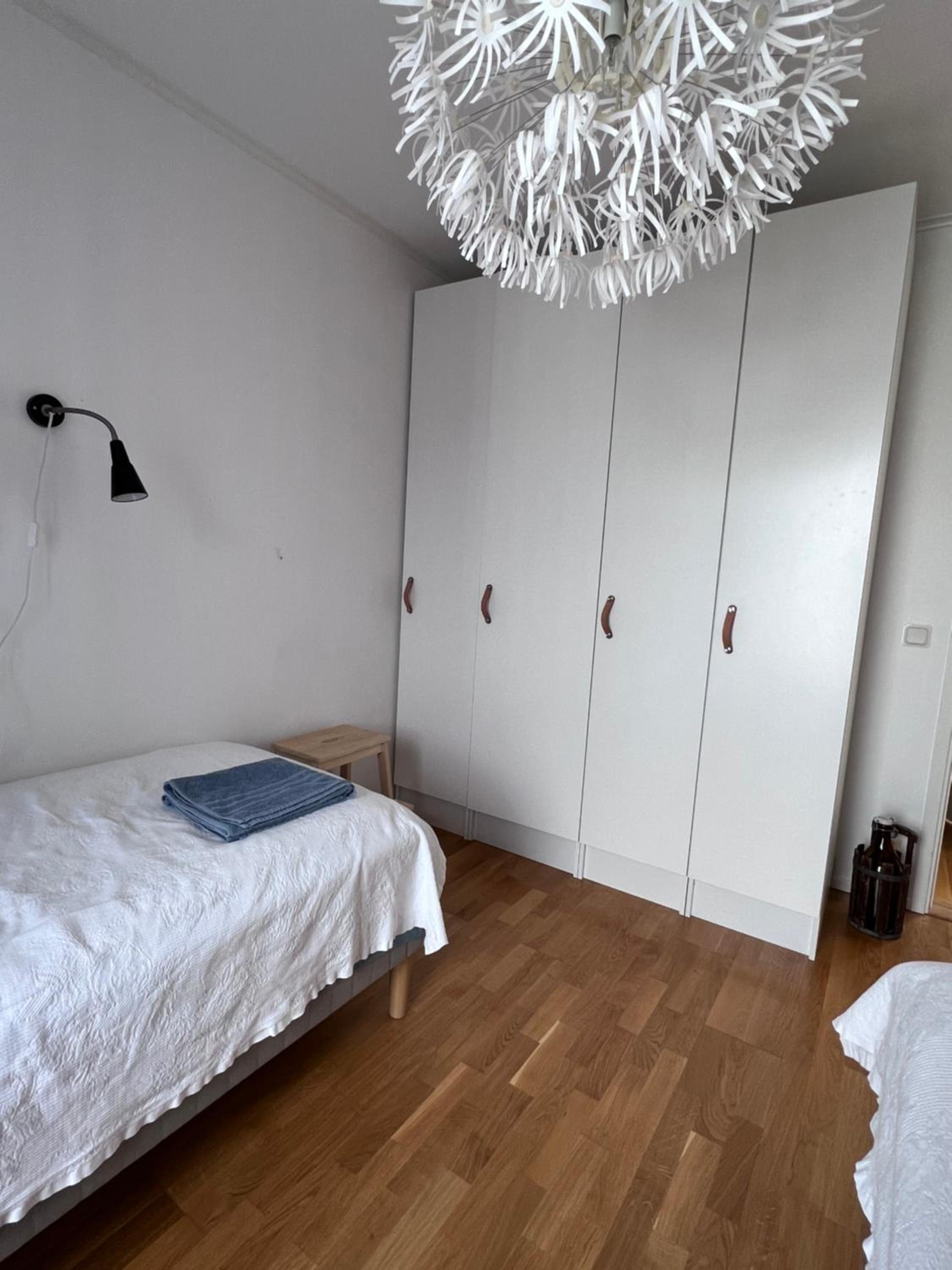Two-Bedroom House - Photo 8