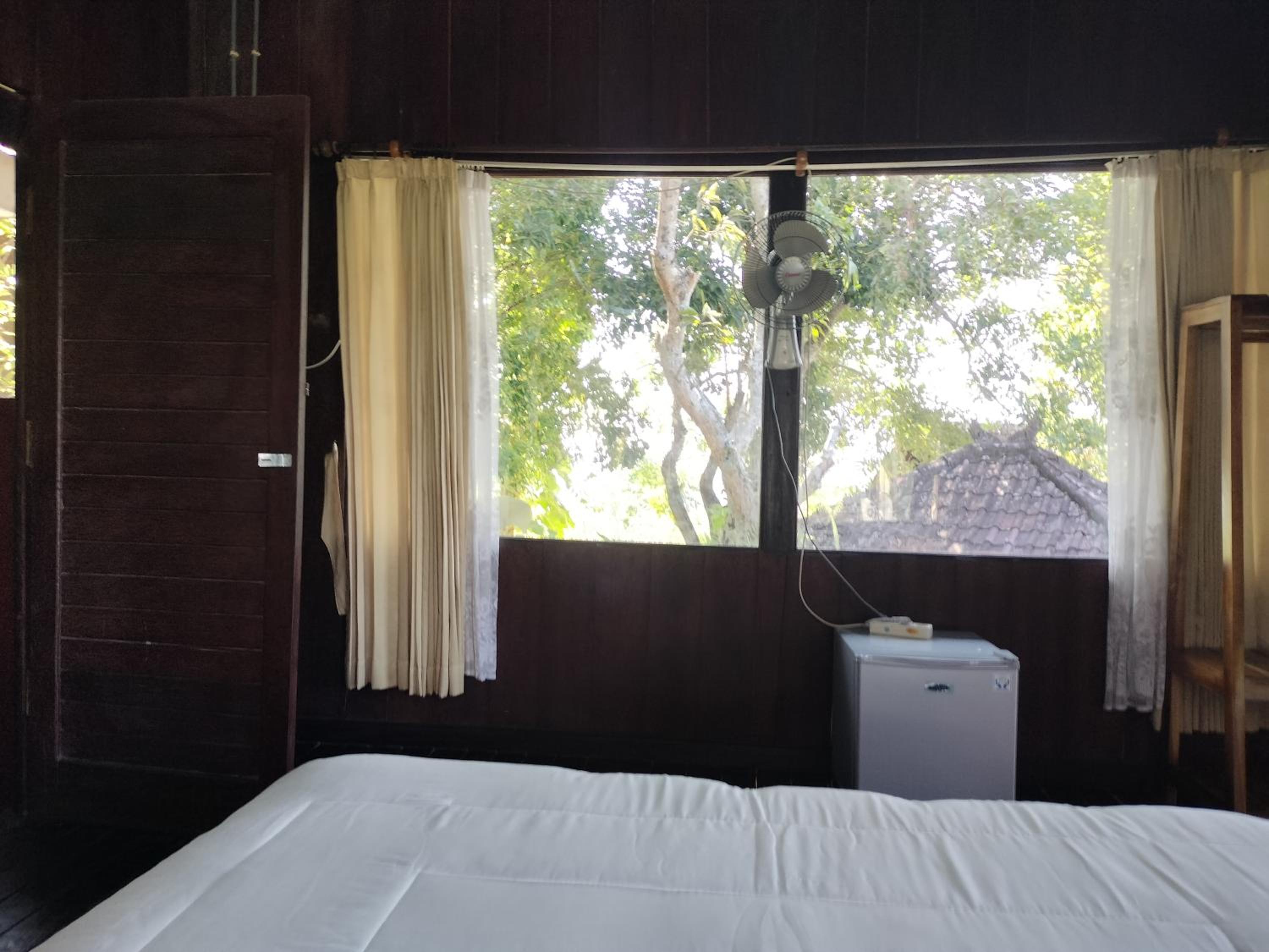 Double Room with Private Bathroom - Photo 30