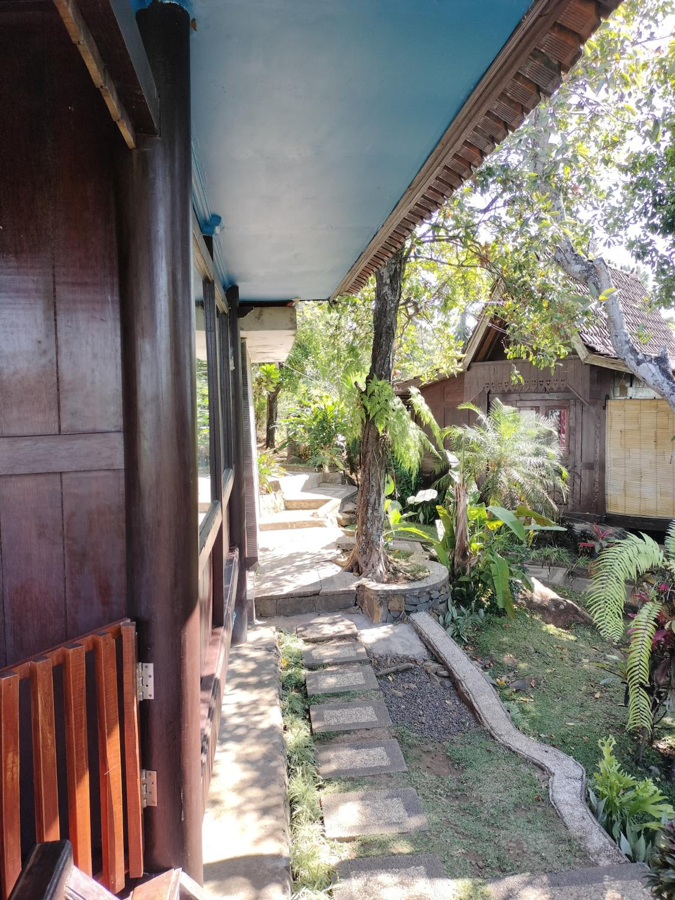 Double Room with Private Bathroom - Photo 18