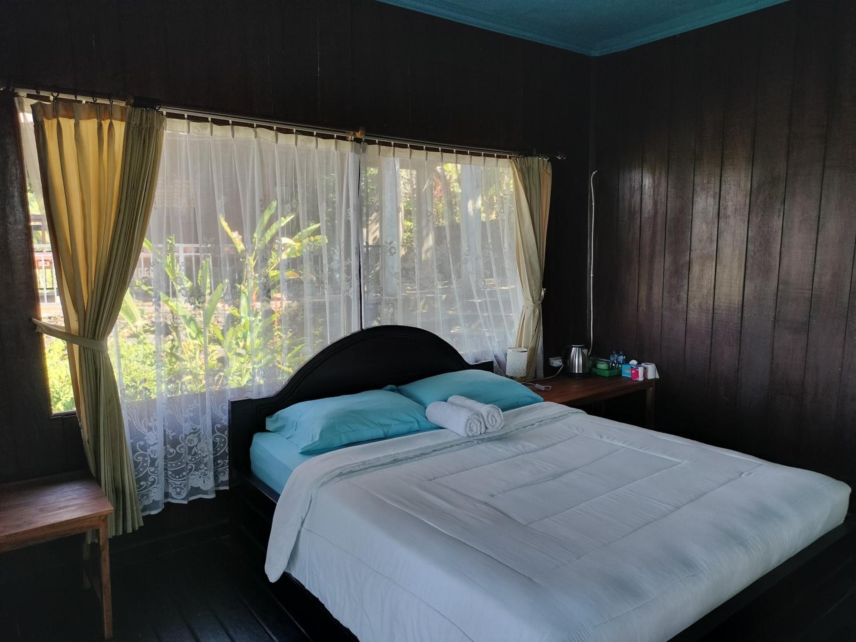 Double Room with Private Bathroom - Photo 5
