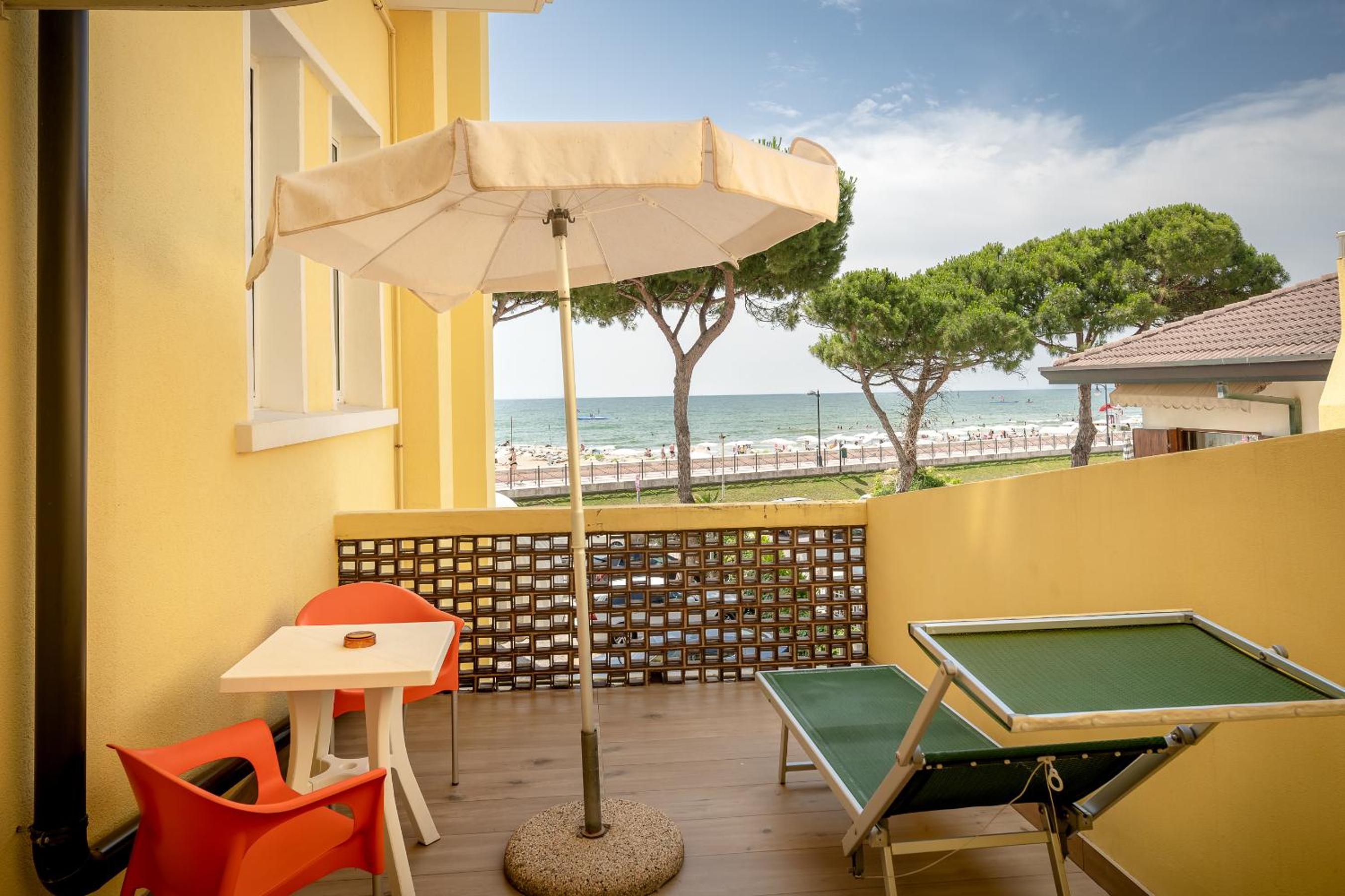 Quadruple Room with Sea View photo 3