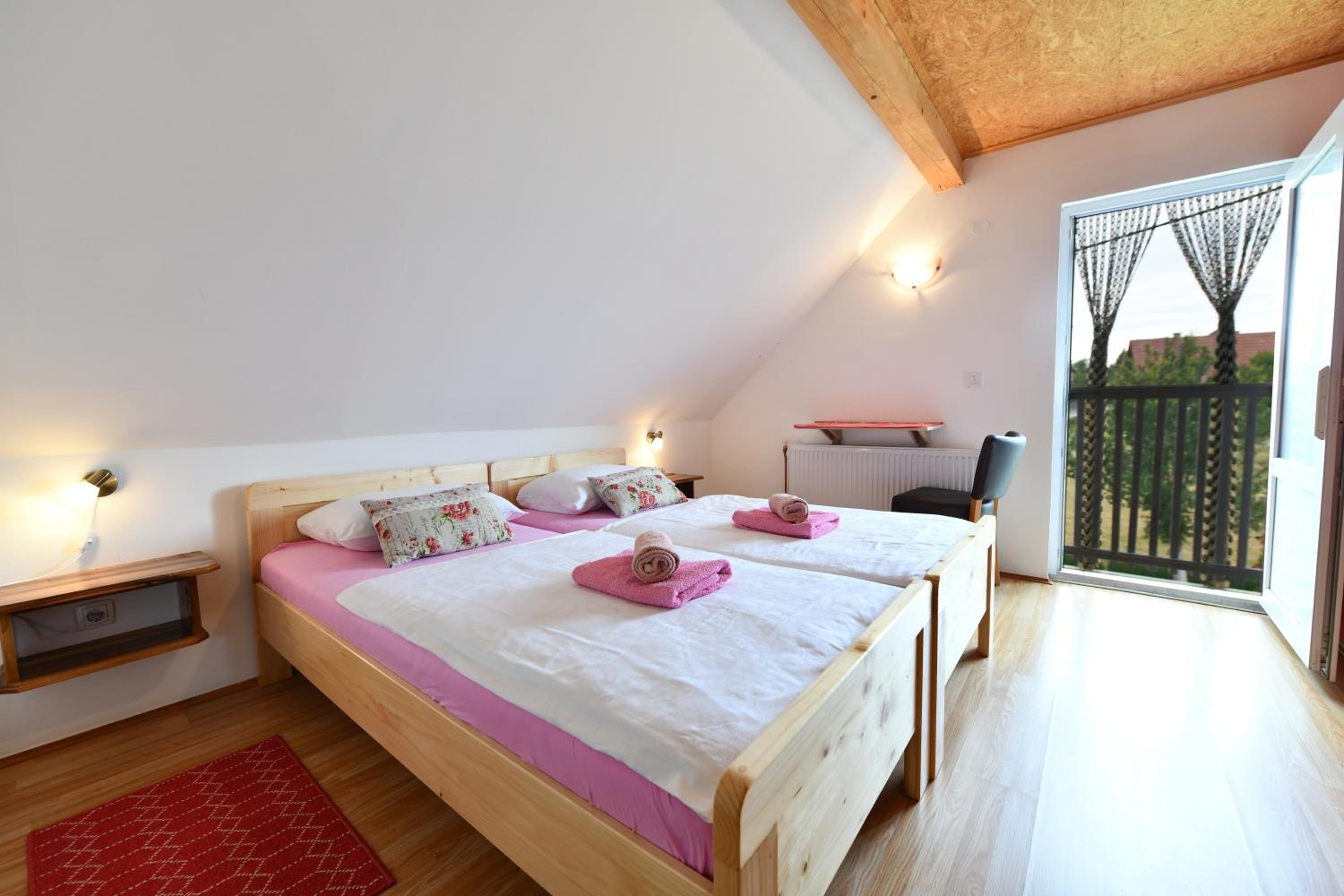 Three-Bedroom House photo 3