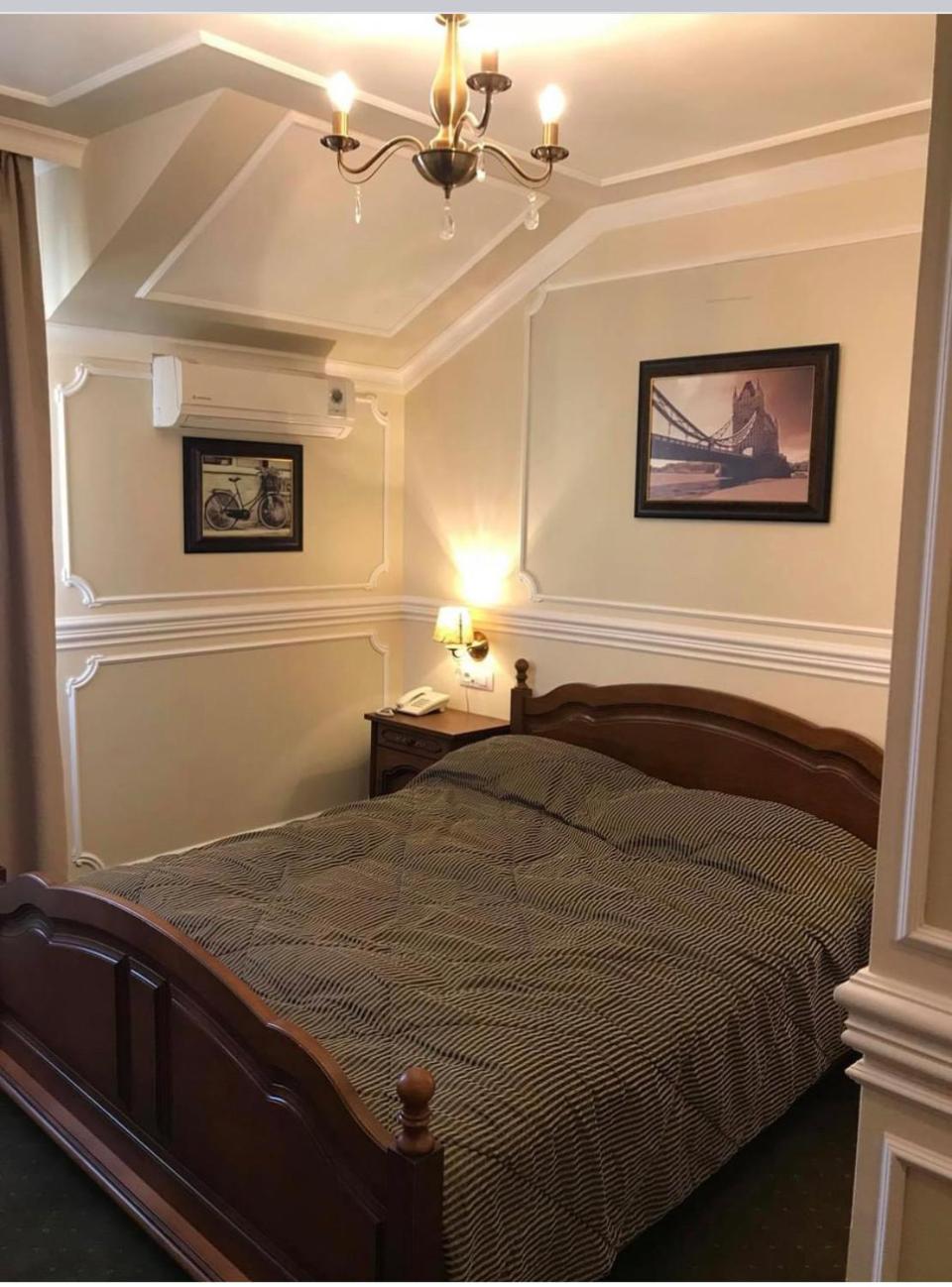 Double or Twin Room photo 3