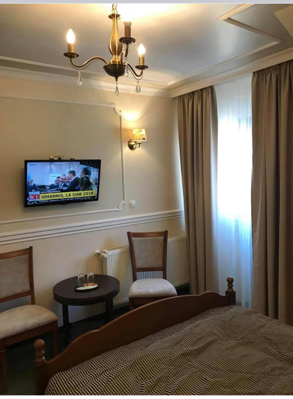 Double or Twin Room photo 2