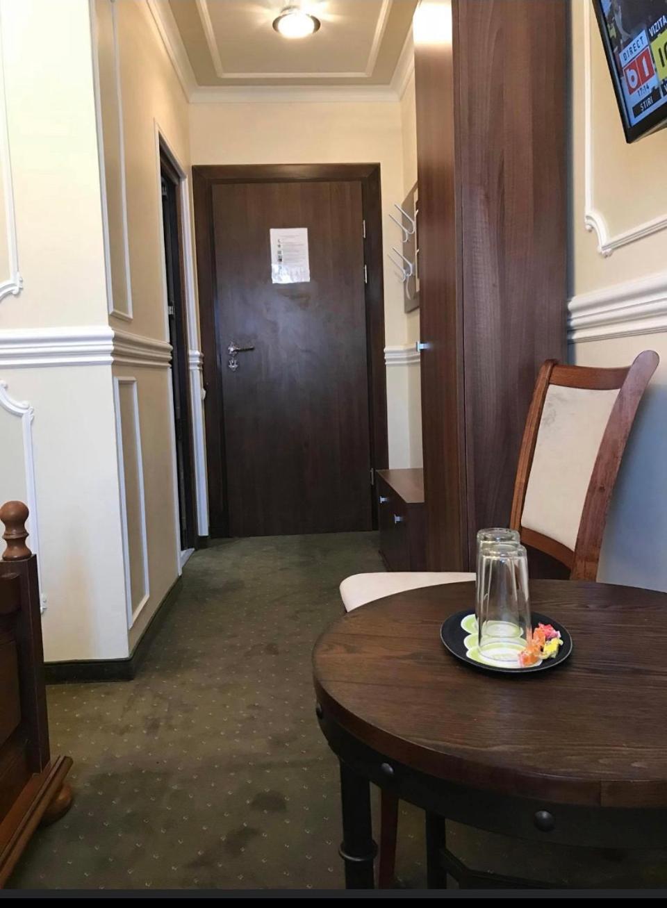 Double or Twin Room photo 1