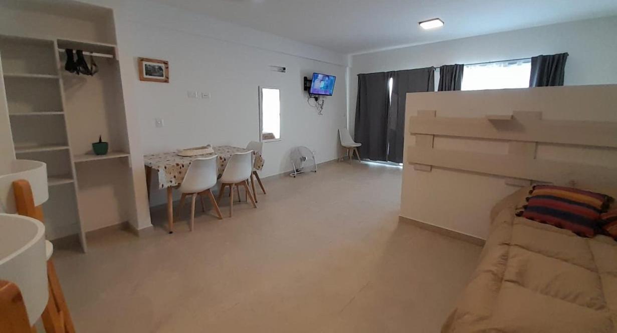 One-Bedroom Apartment photo 3