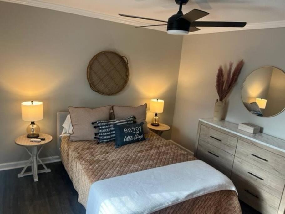 Three-Bedroom House photo 1