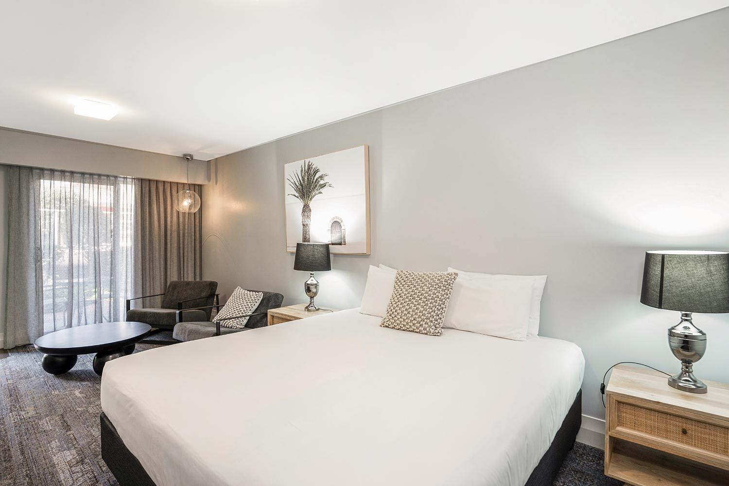 Deluxe King Room
