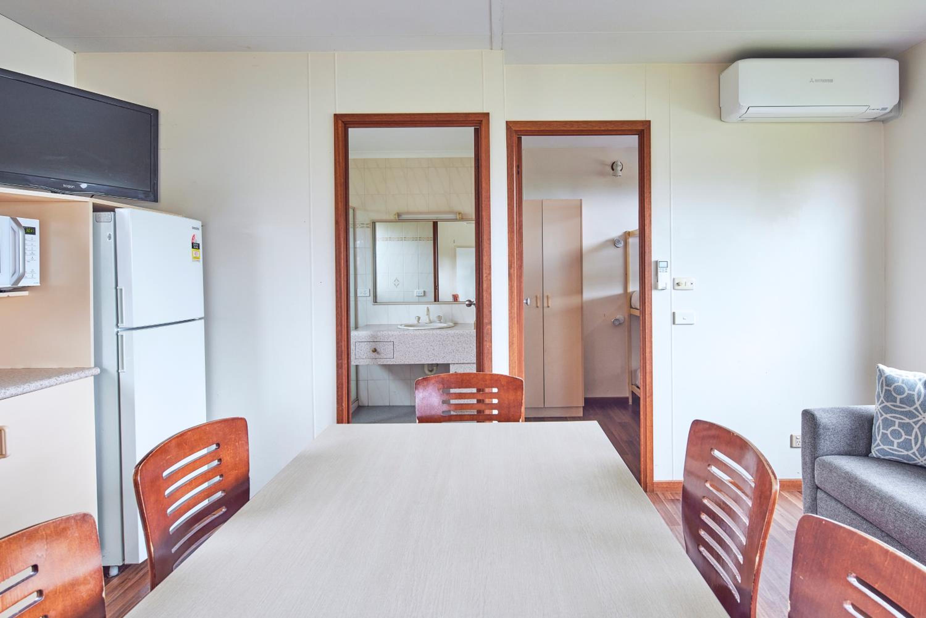 Villa - Photo 5