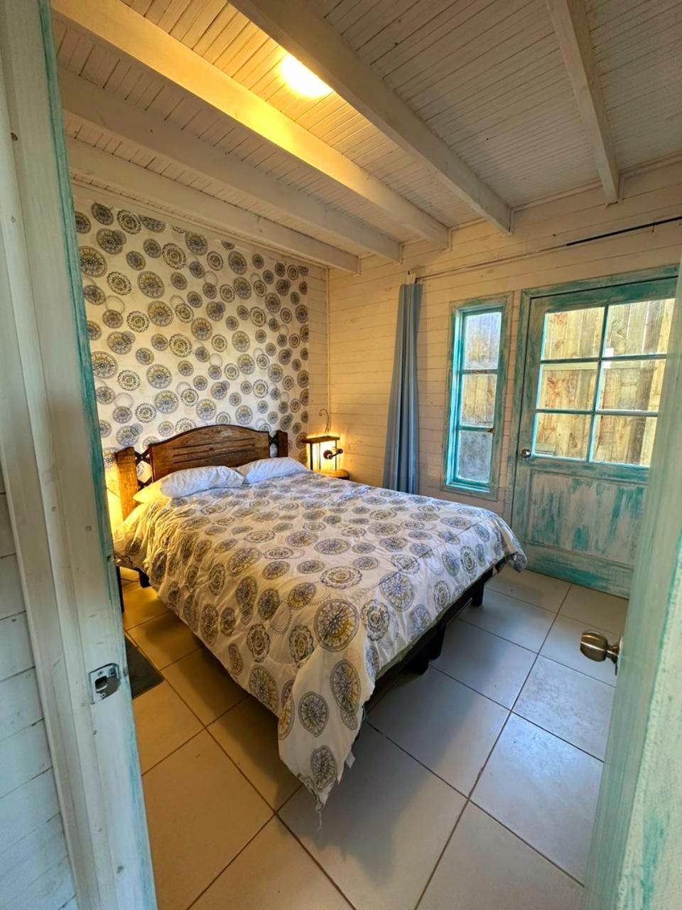 Four-Bedroom House photo 2