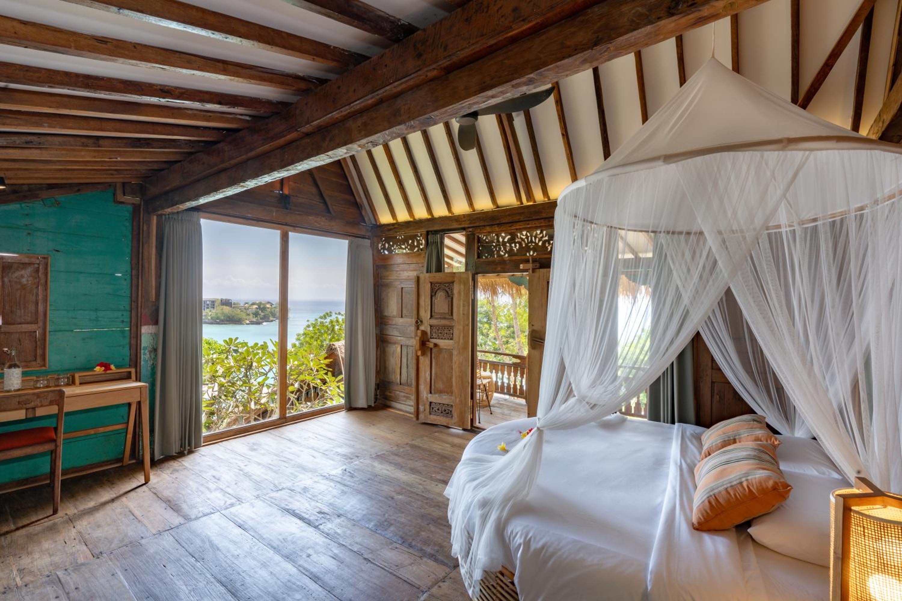 Mango Tree - One-Bedroom Bungalow