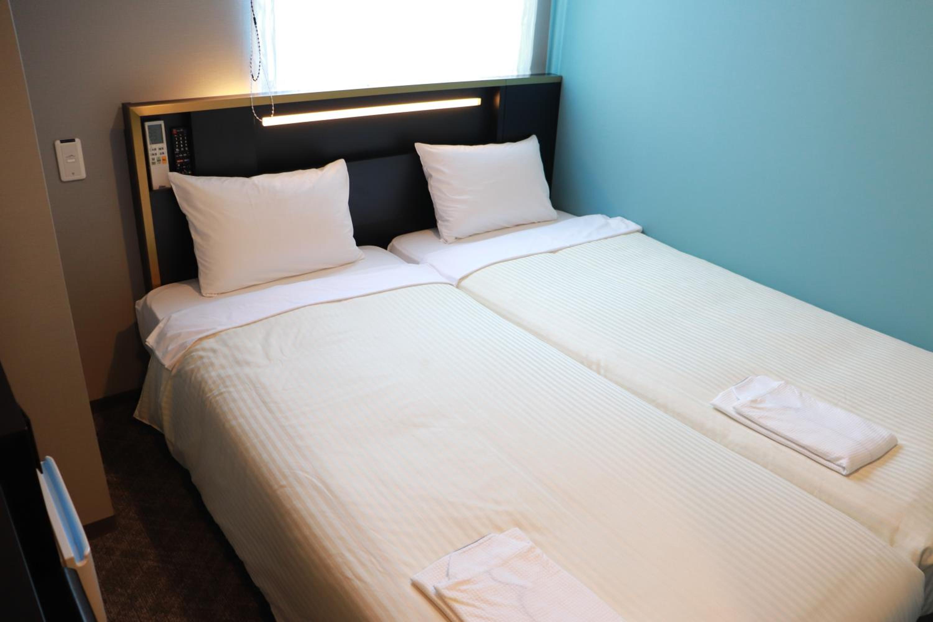 【Short Stay】Room Selected at Check-In (17:00 Check in - 9:00 Check out) - Bed Type Not Guaranteed photo 2