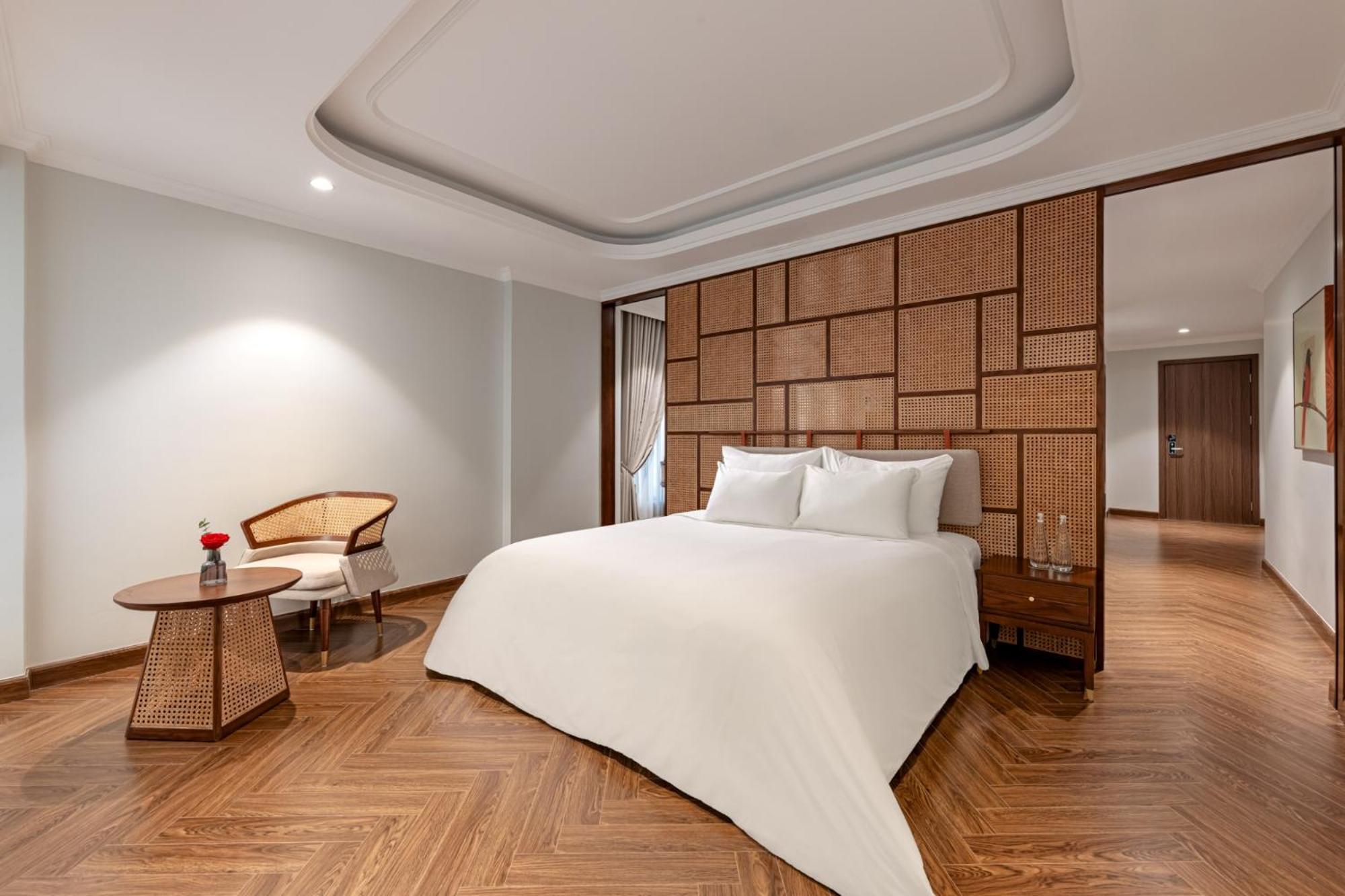 Penthouse Suite photo 2