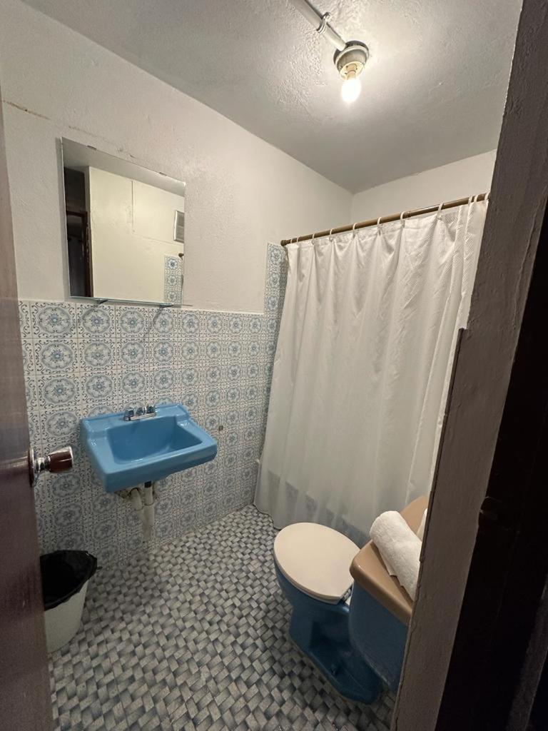 Double Room with Private Bathroom photo 3