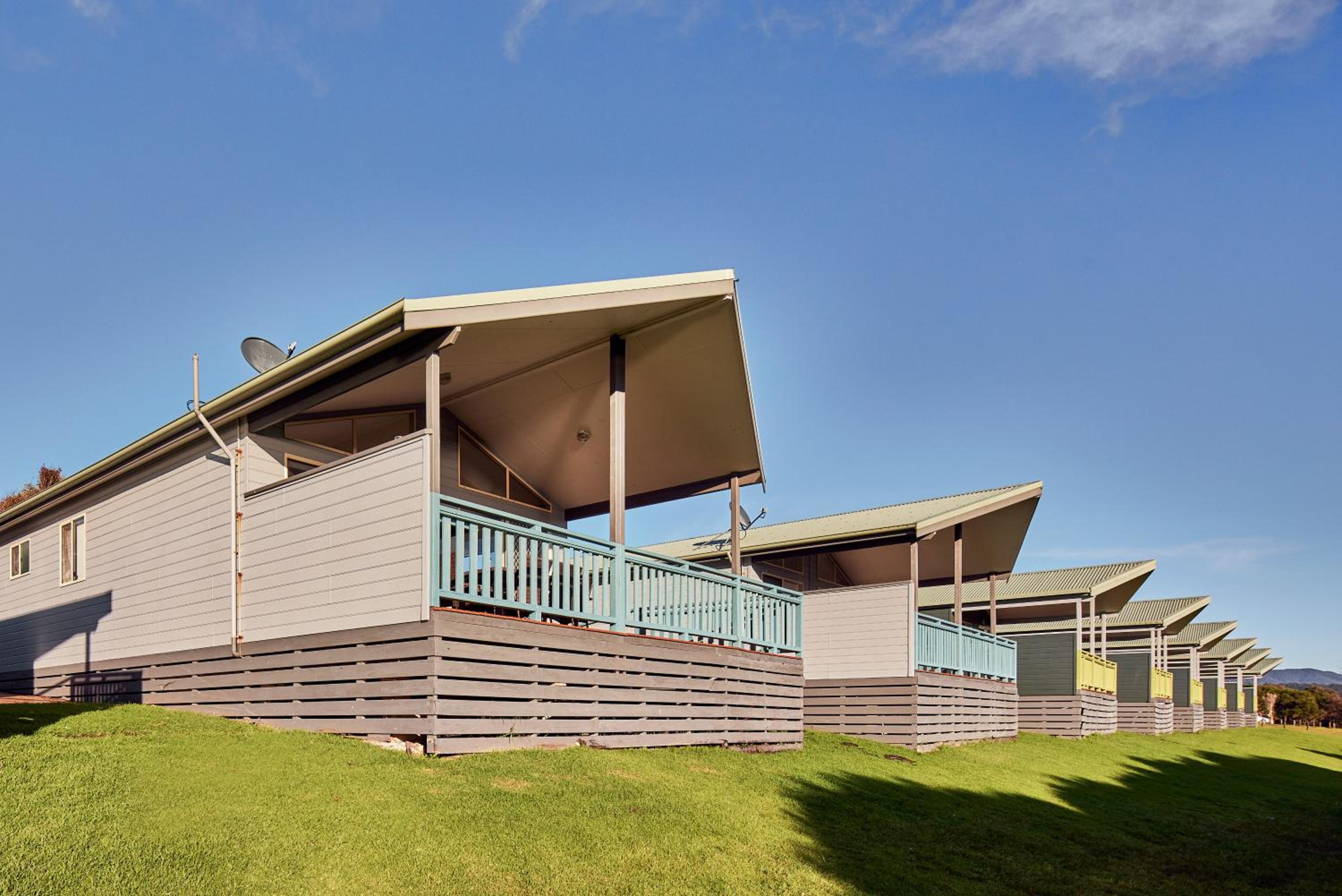 Oceanbreeze Spa Villa - Photo 7
