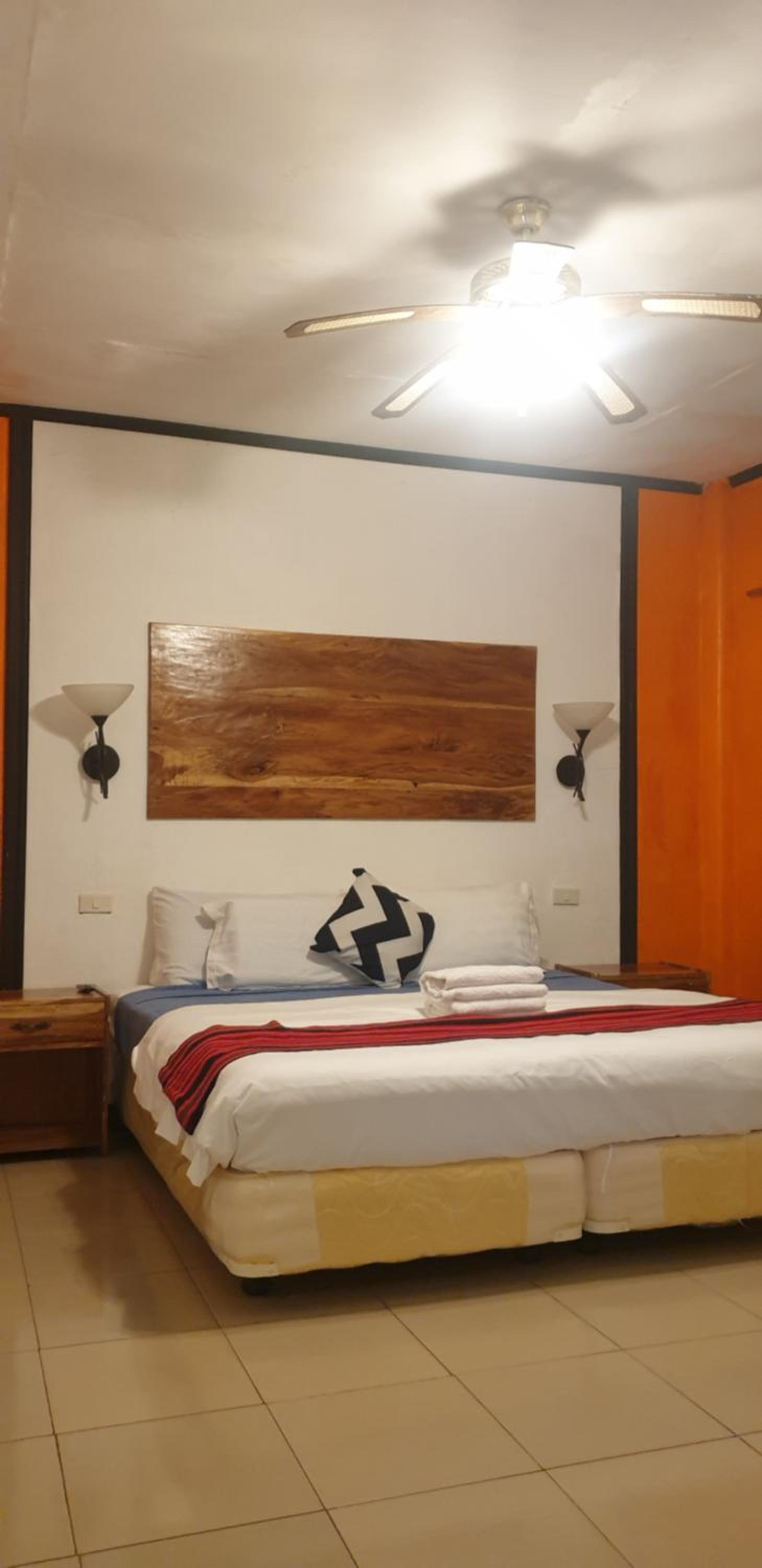 Deluxe Room - Photo 6