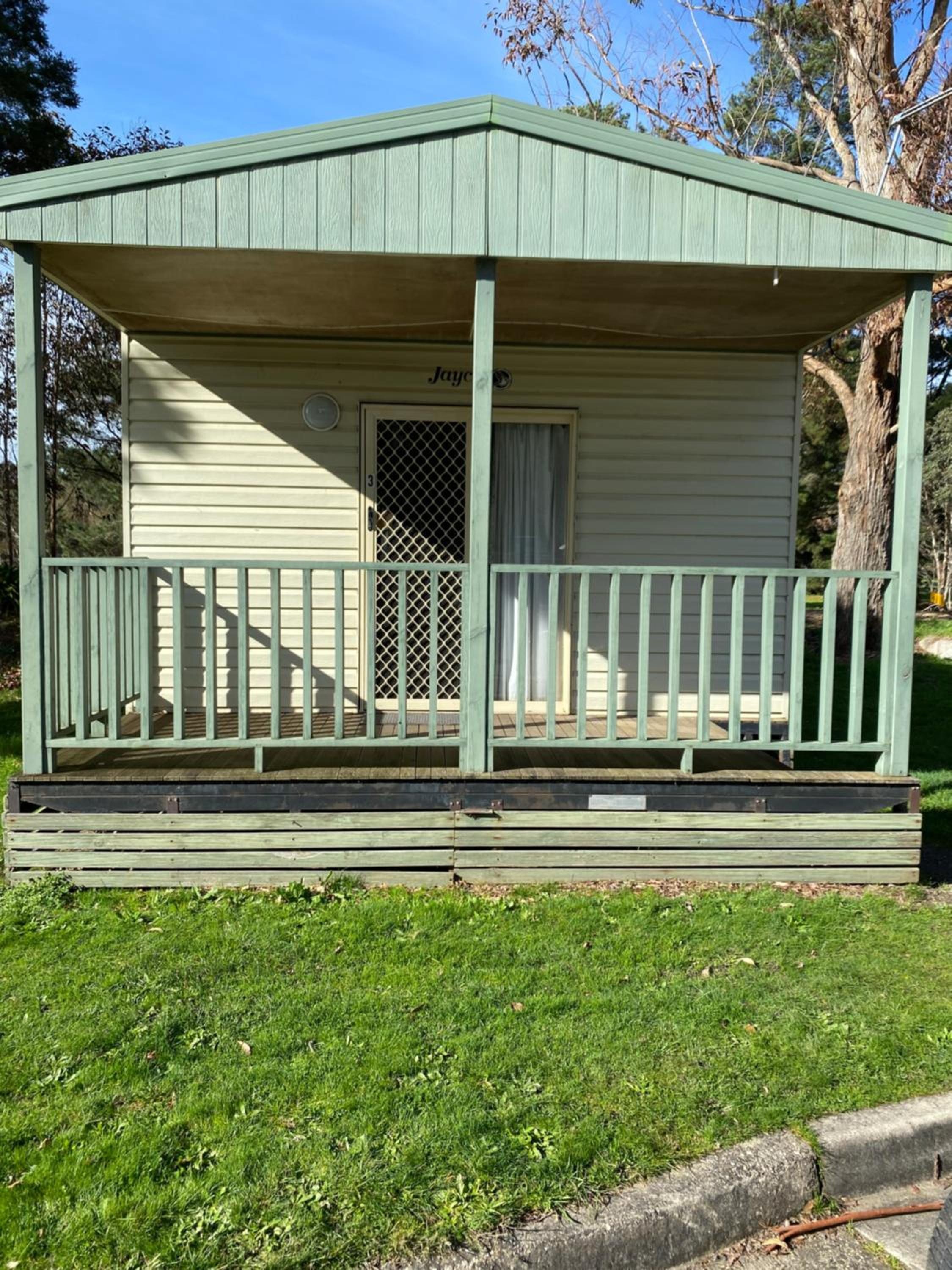 One-Bedroom Bungalow - Photo 7