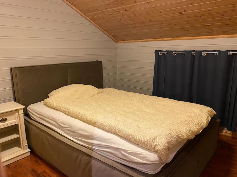Three-Bedroom House photo 1