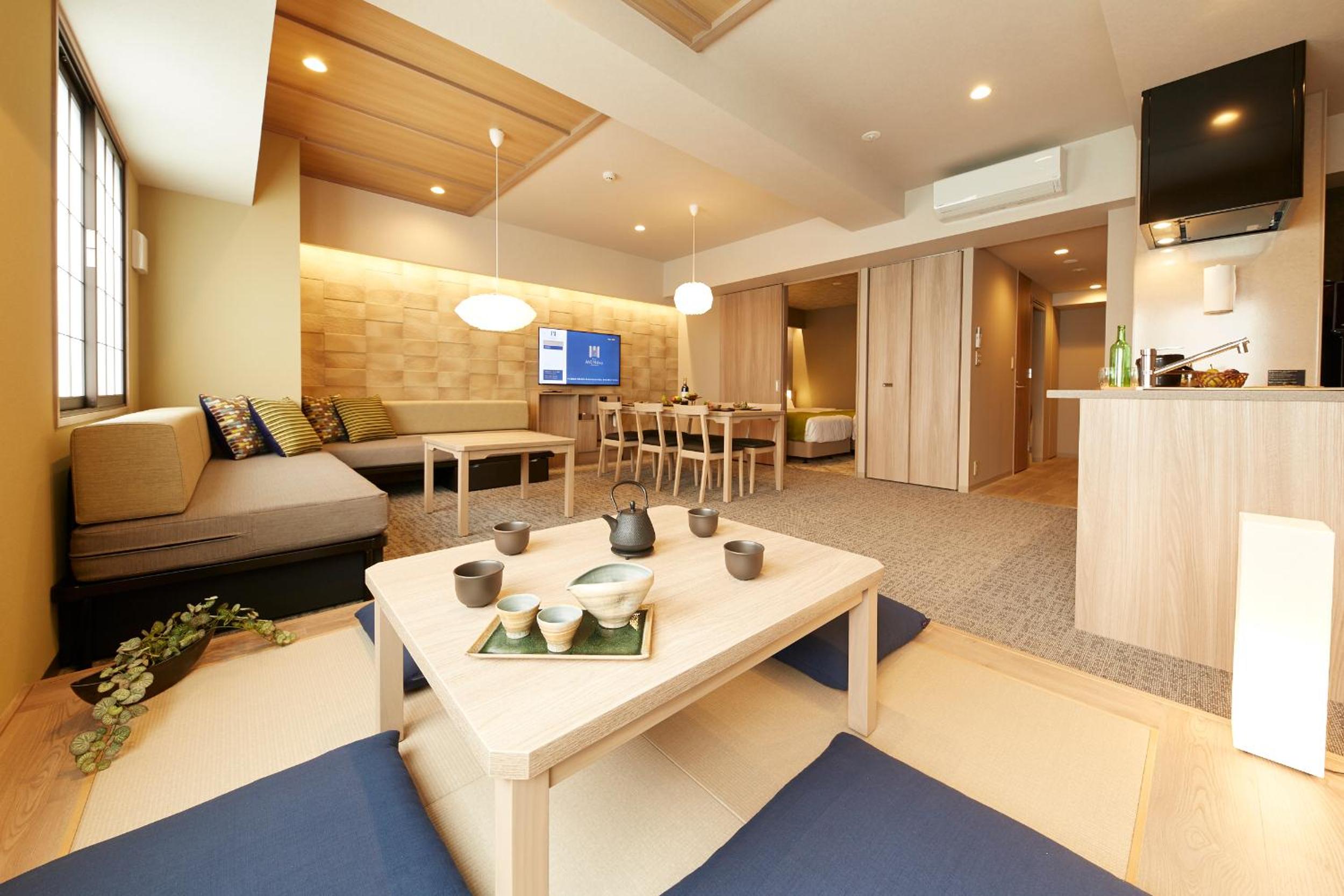 Park Side Suite with Washing Machine photo 1