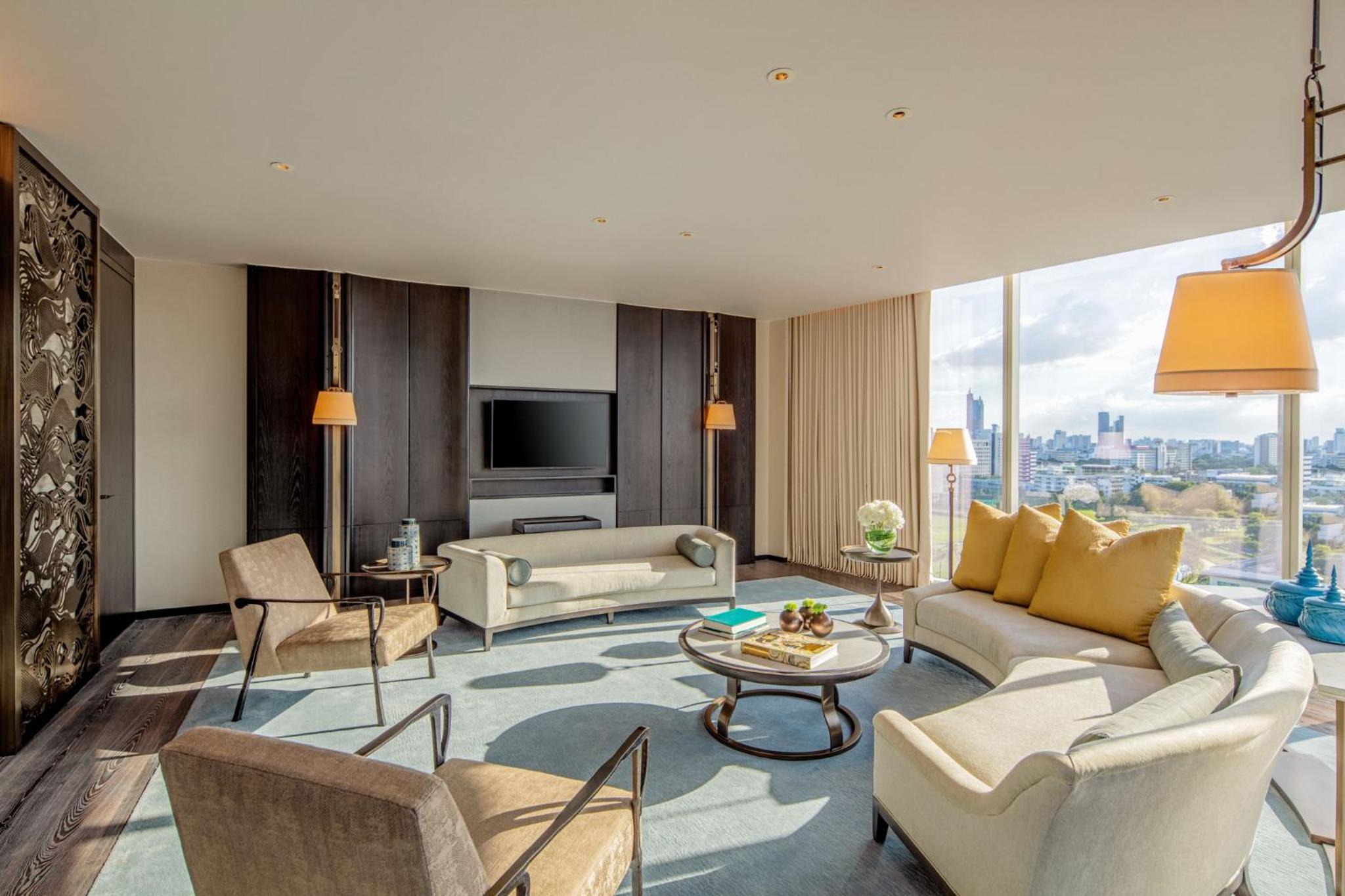 Two-Bedroom King Suite