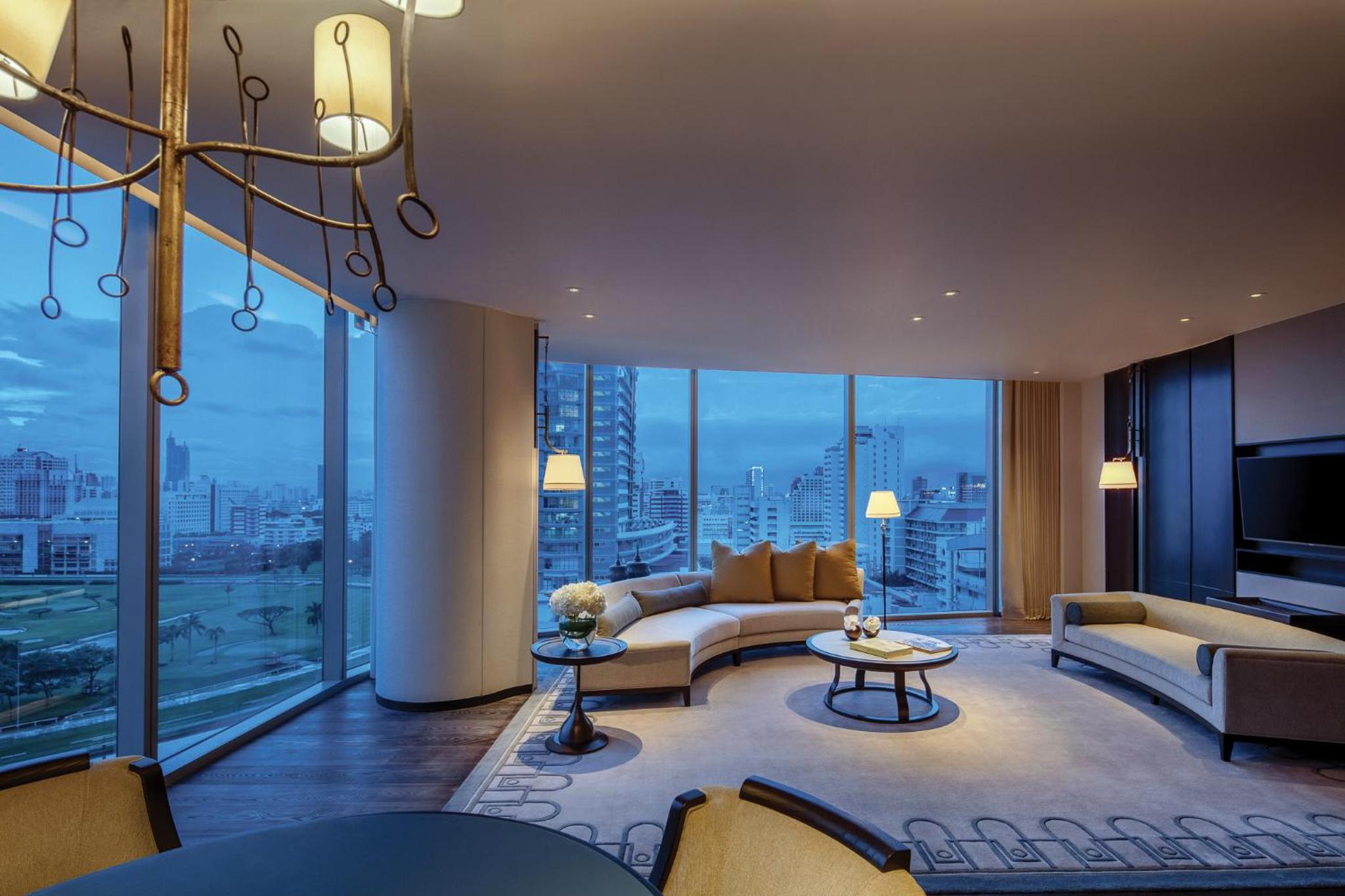 One-Bedroom King Suite
