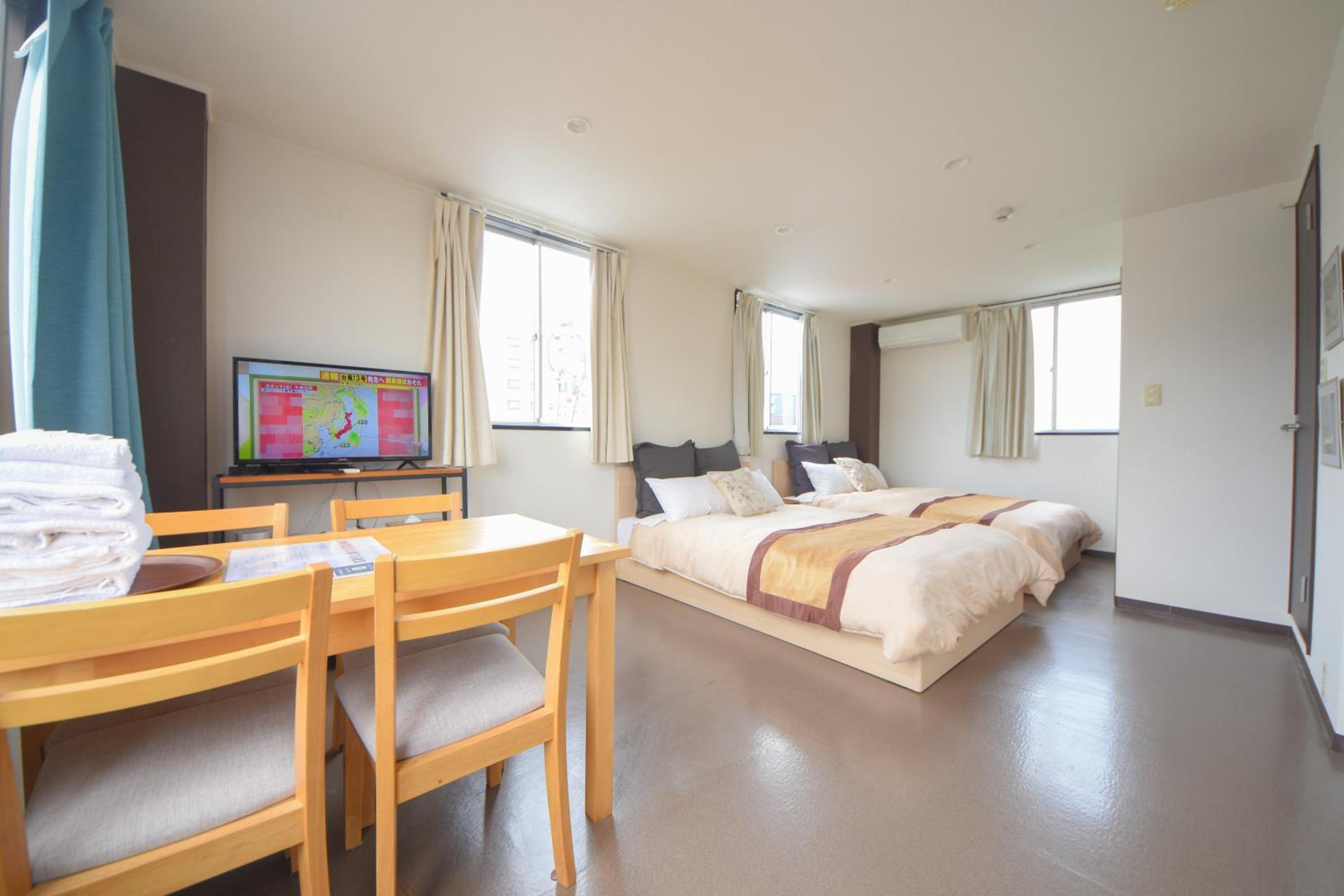 One-Bedroom Apartment - Photo 1