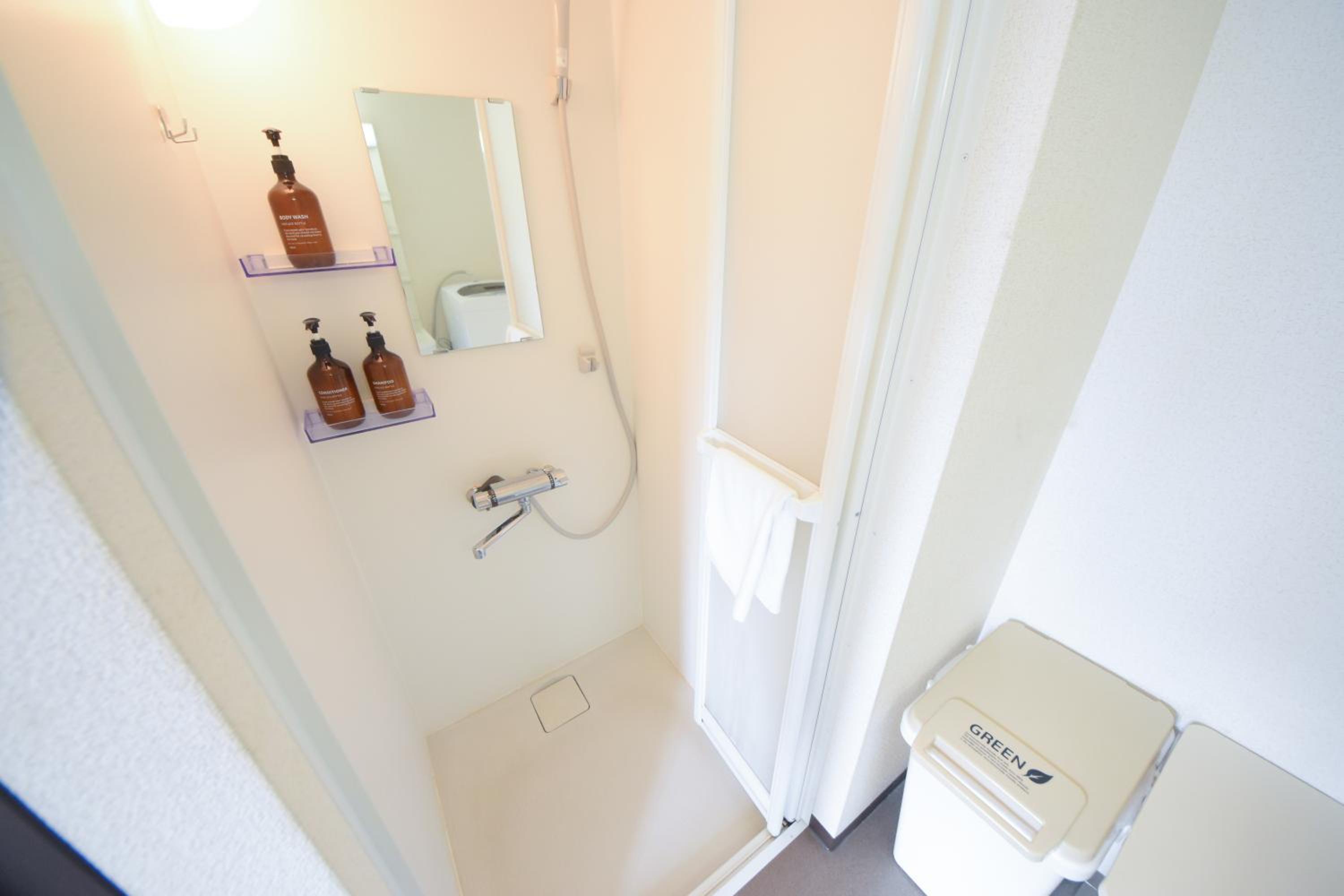 One-Bedroom Apartment - Photo 12